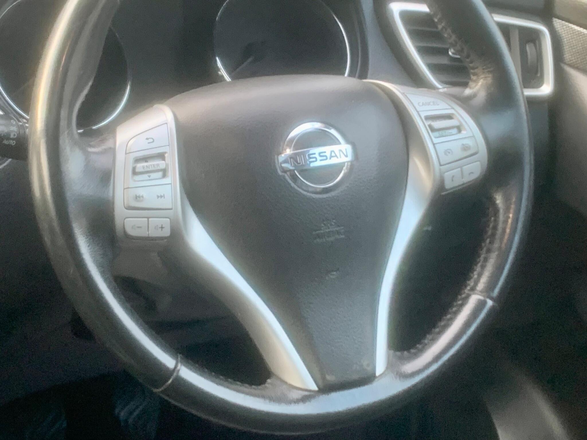 Nissan X-Trail view 17