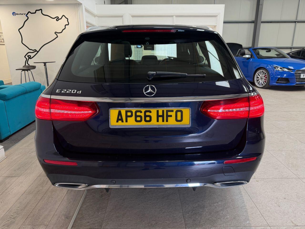 Mercedes-Benz E Class view 16