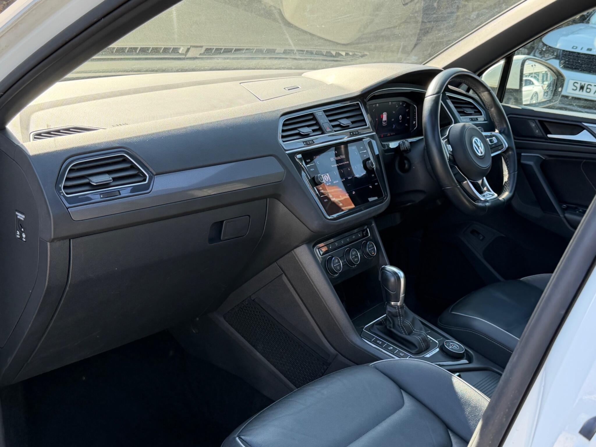 Volkswagen Tiguan view 15