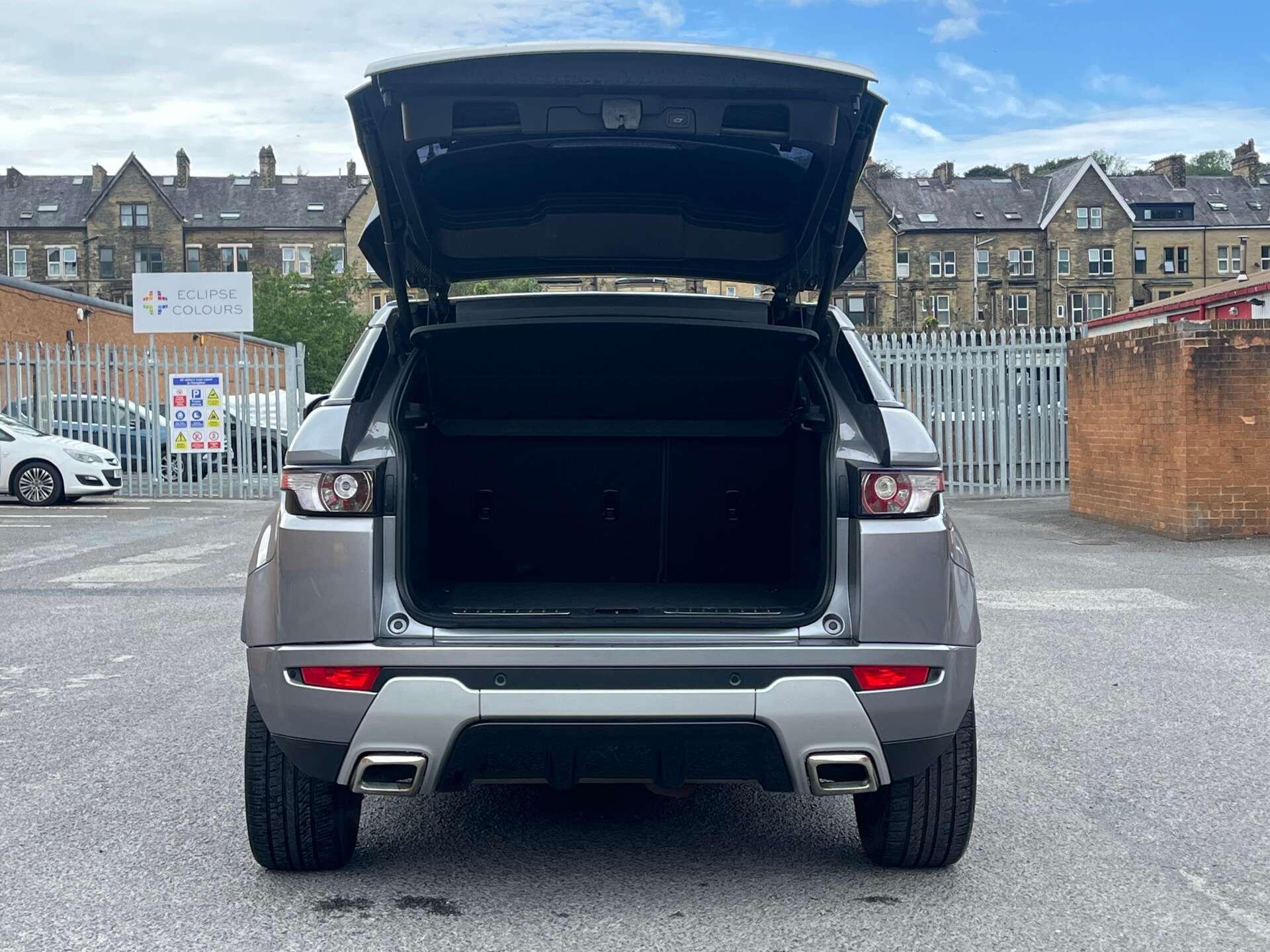 Land Rover Range Rover Evoque view 30