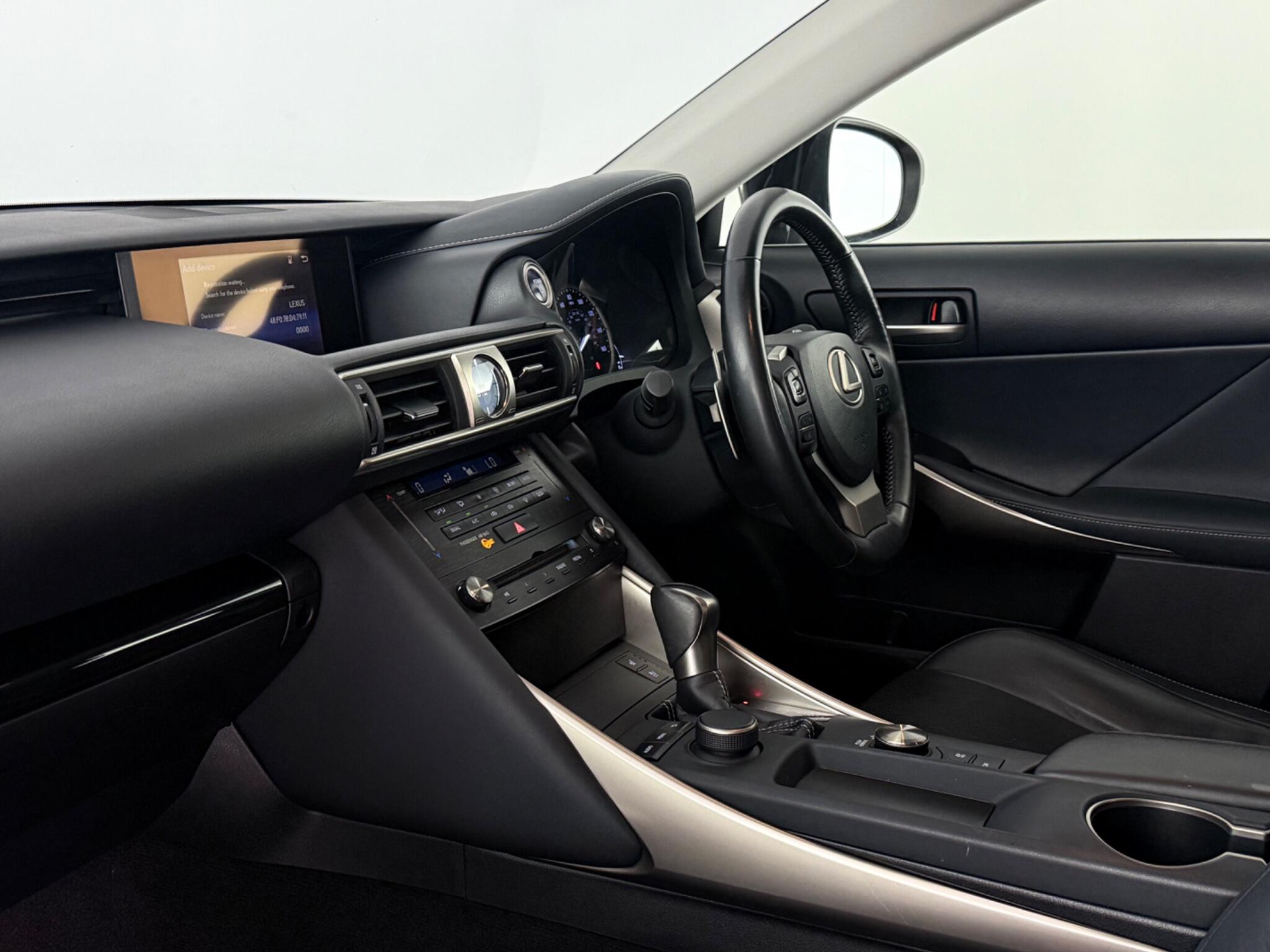 Lexus Is view 11