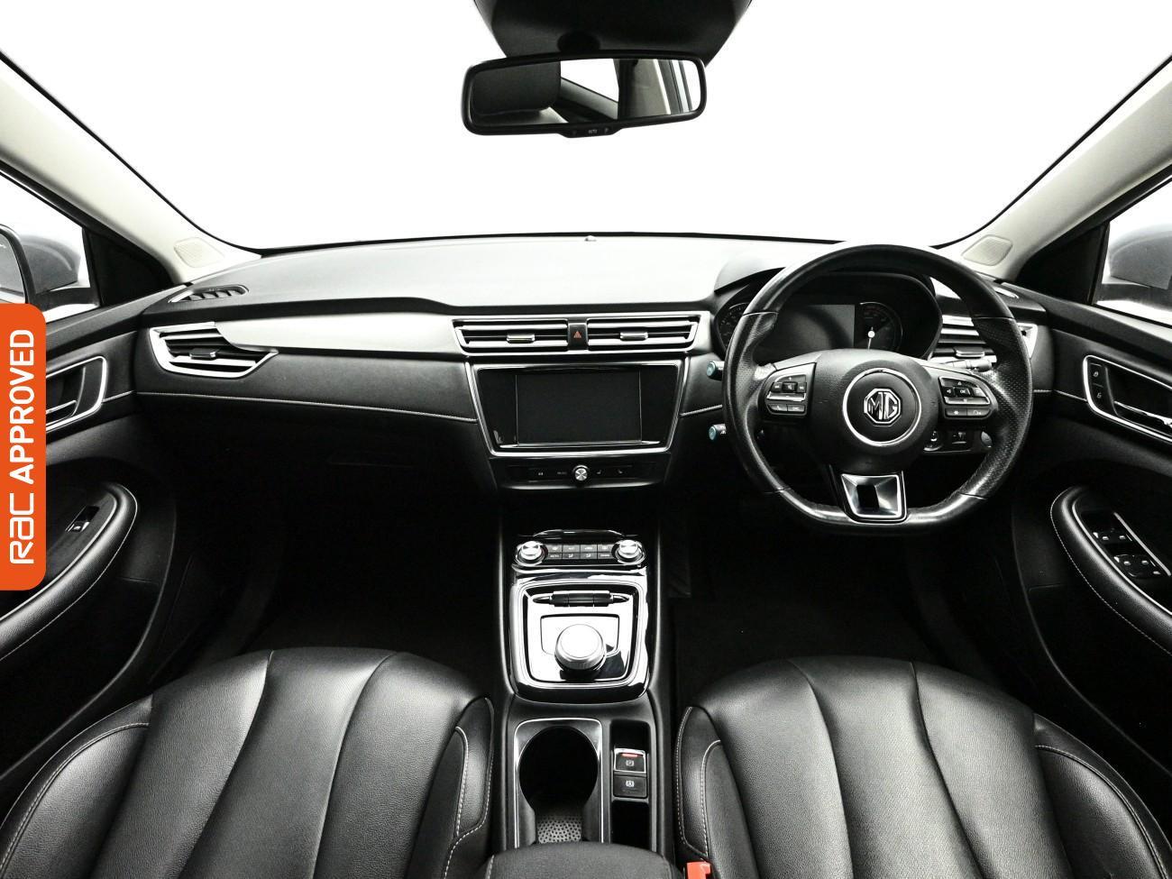 MG MG5 view 2