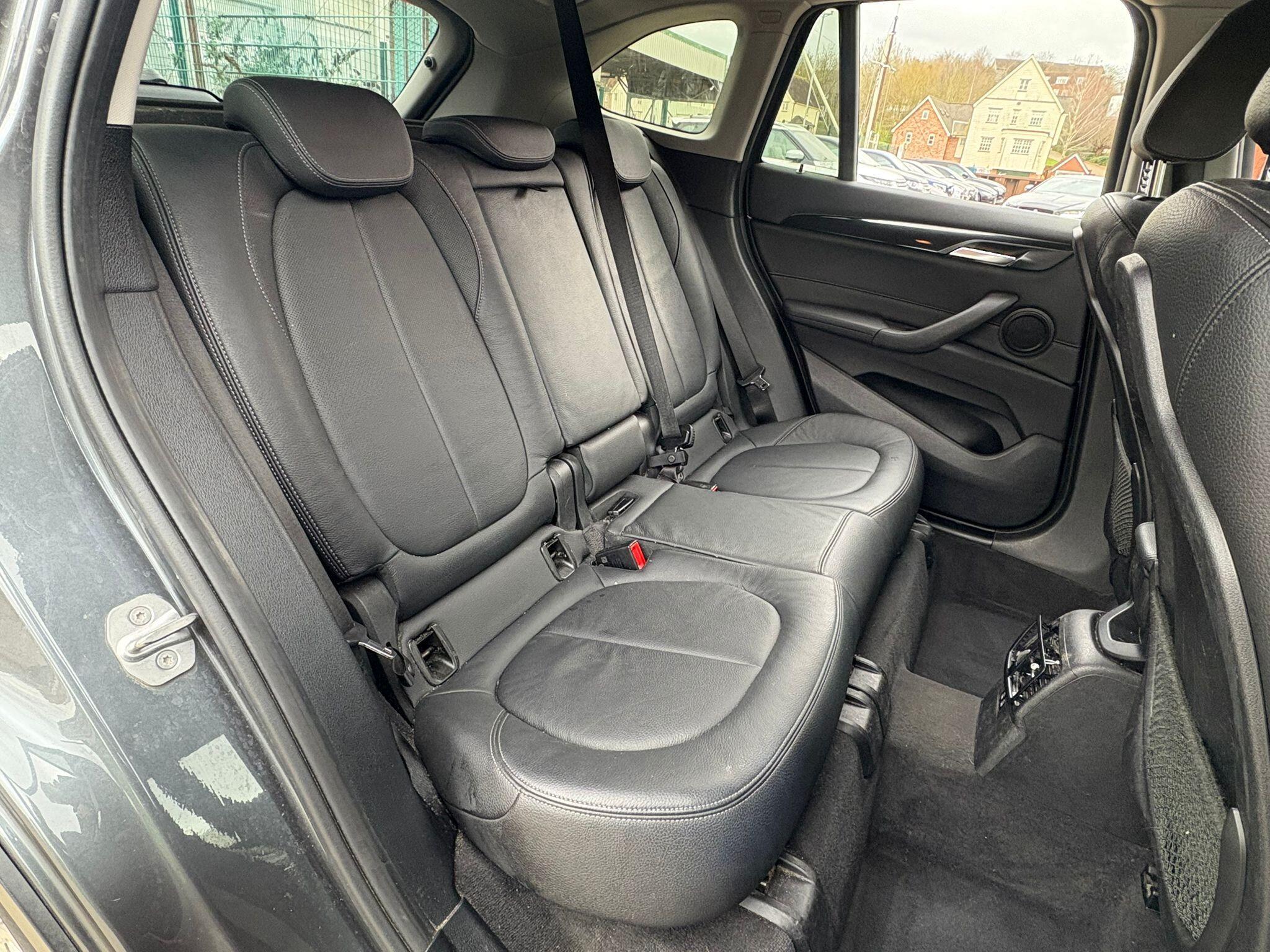 BMW X1 view 18
