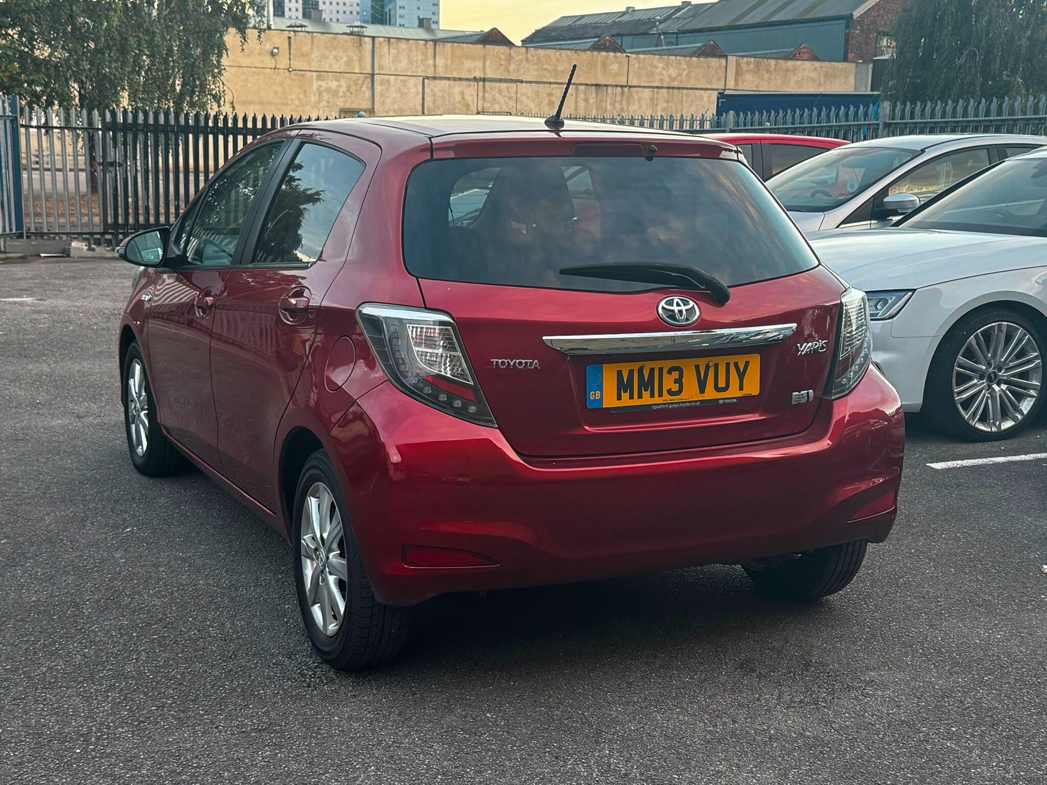 Toyota Yaris view 5