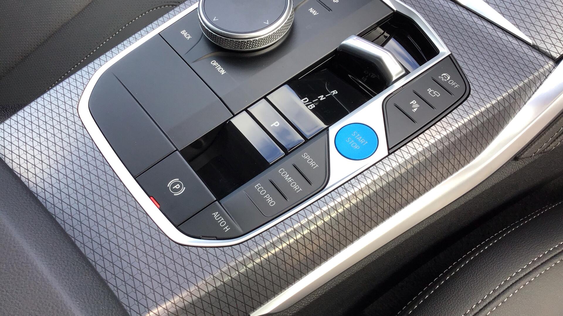 BMW i4 view 19