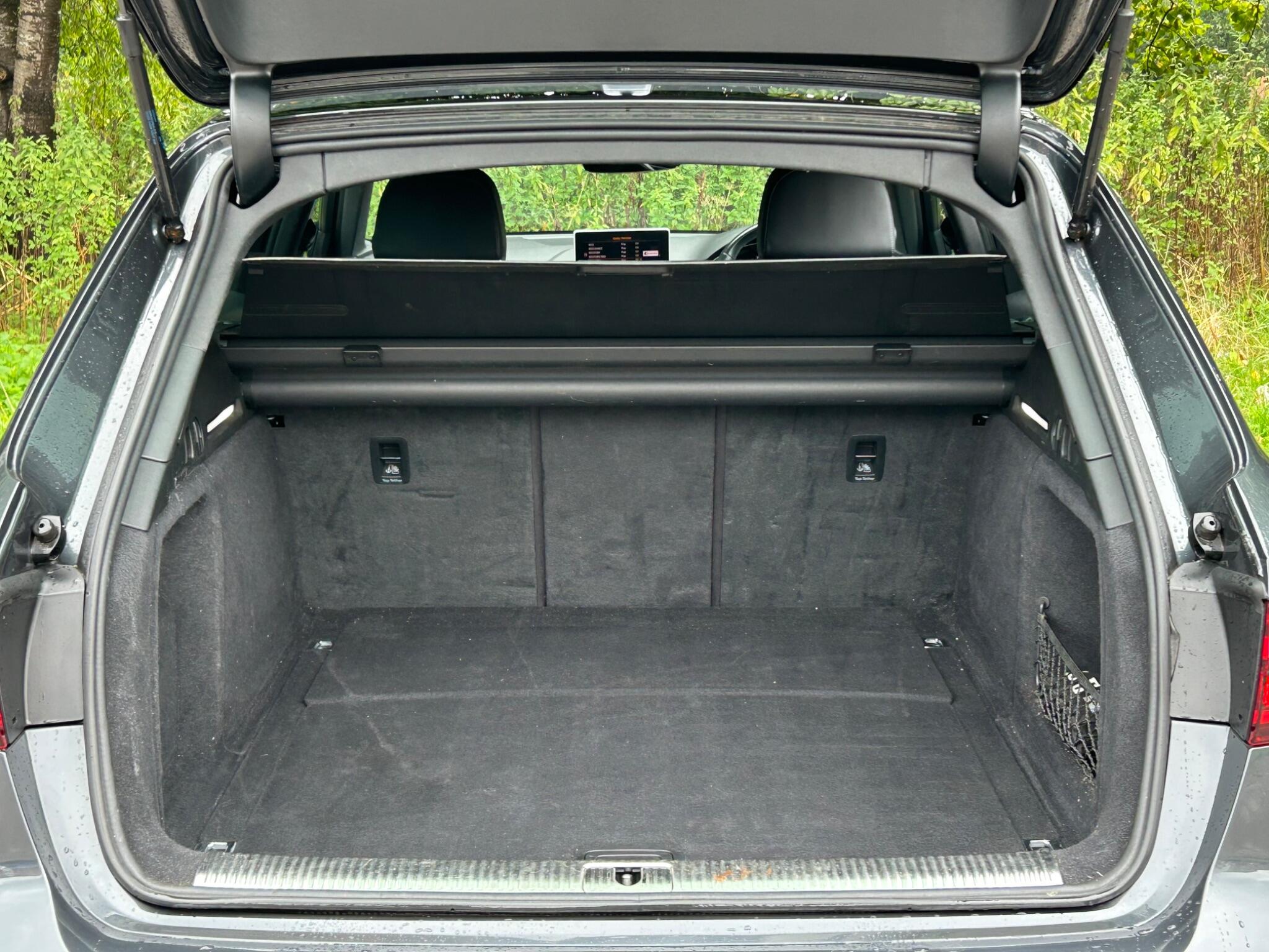 Audi A4 view 49