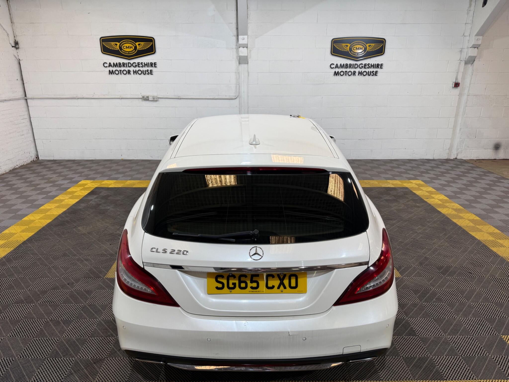 Mercedes-Benz CLS view 72
