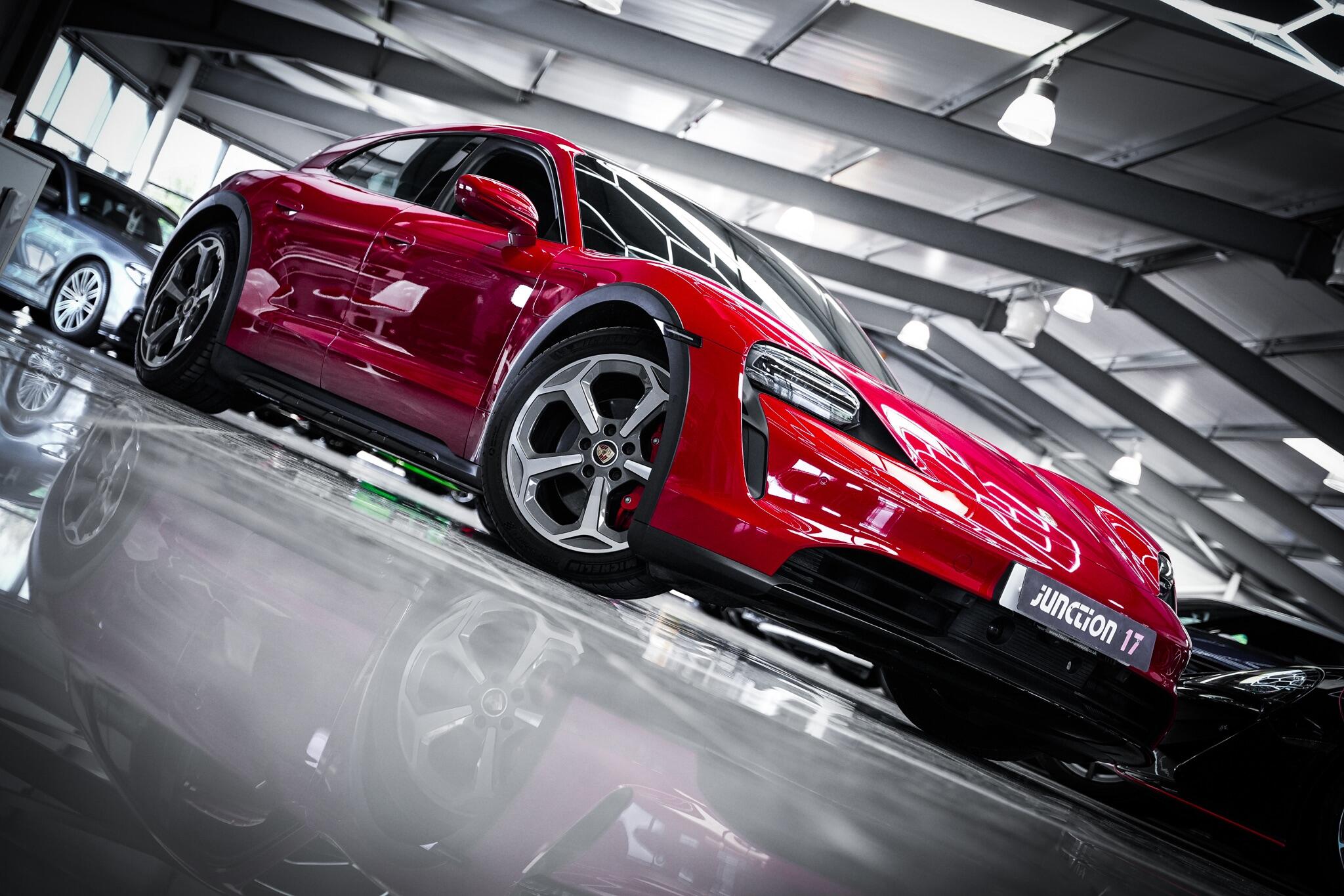 Porsche Taycan view 8