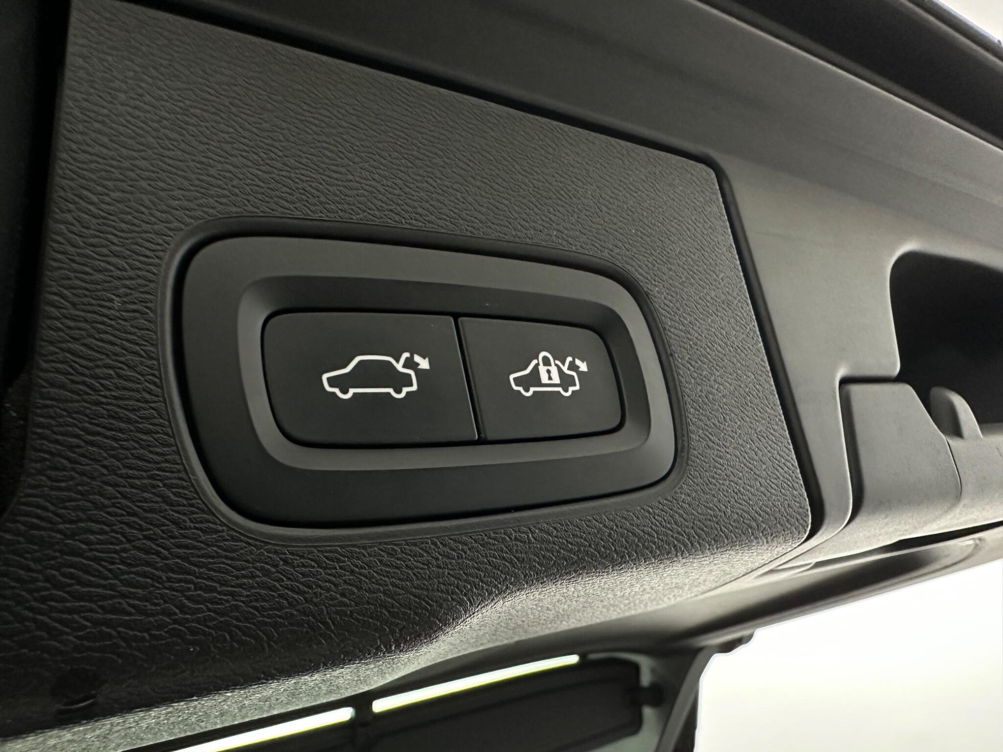 Volvo XC60 view 48