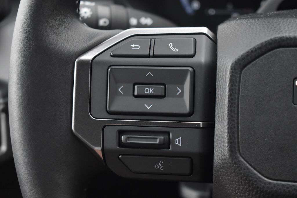 Toyota Hilux view 49