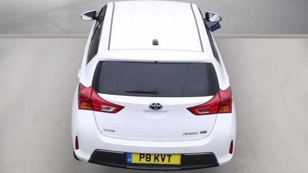 Toyota Auris view 9