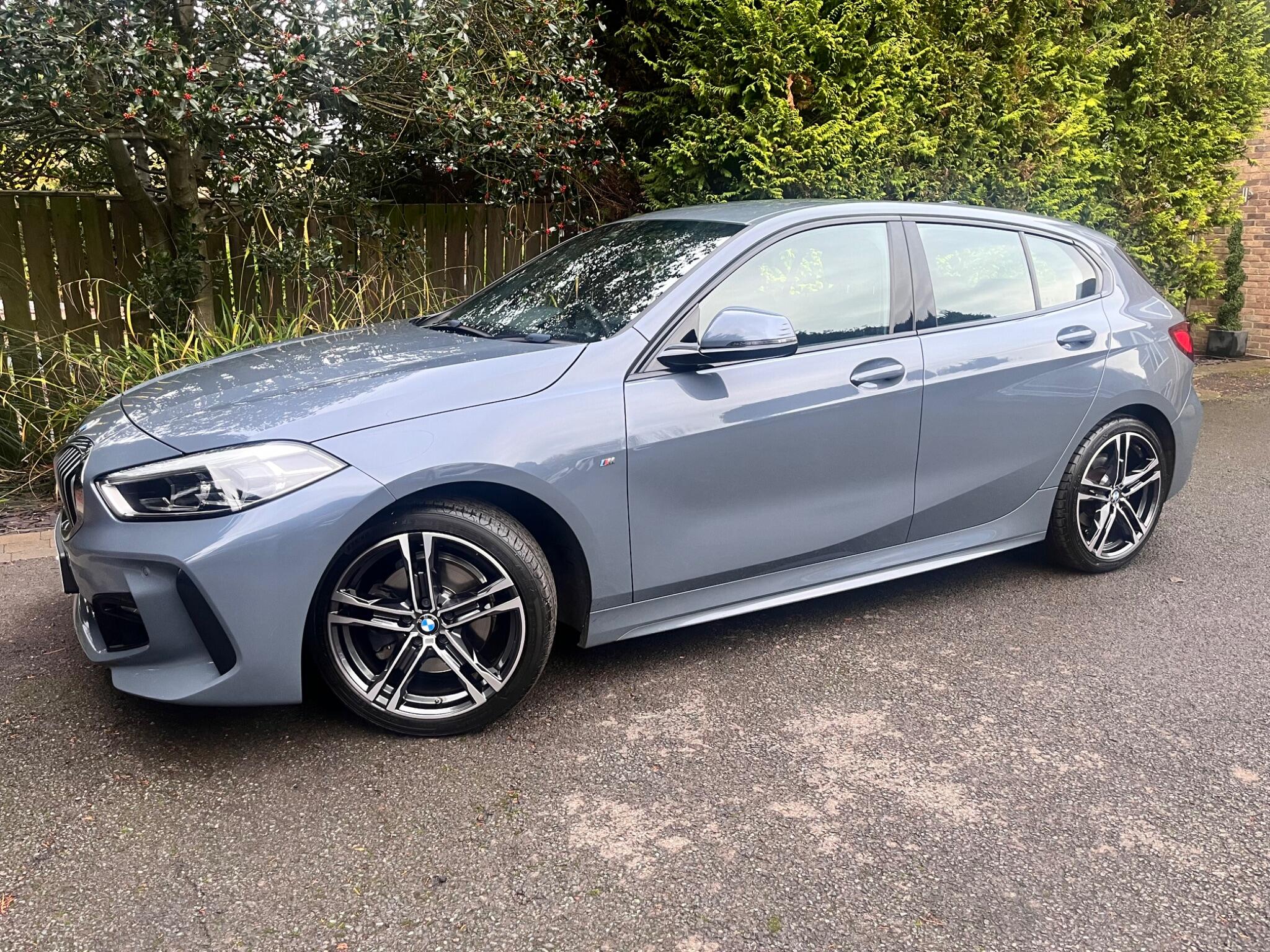 BMW 1 Series view 7