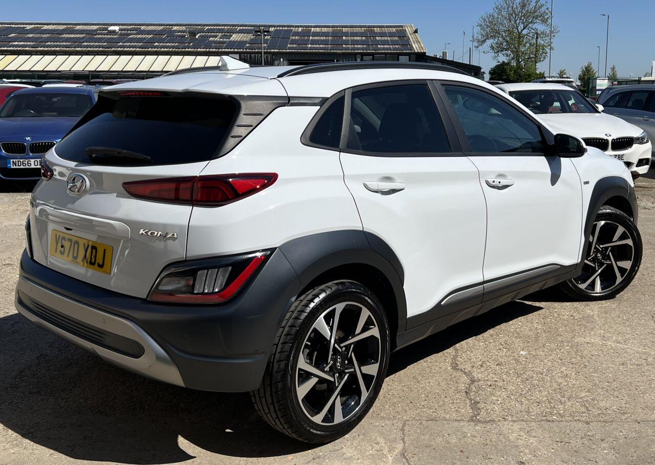 Hyundai Kona view 3
