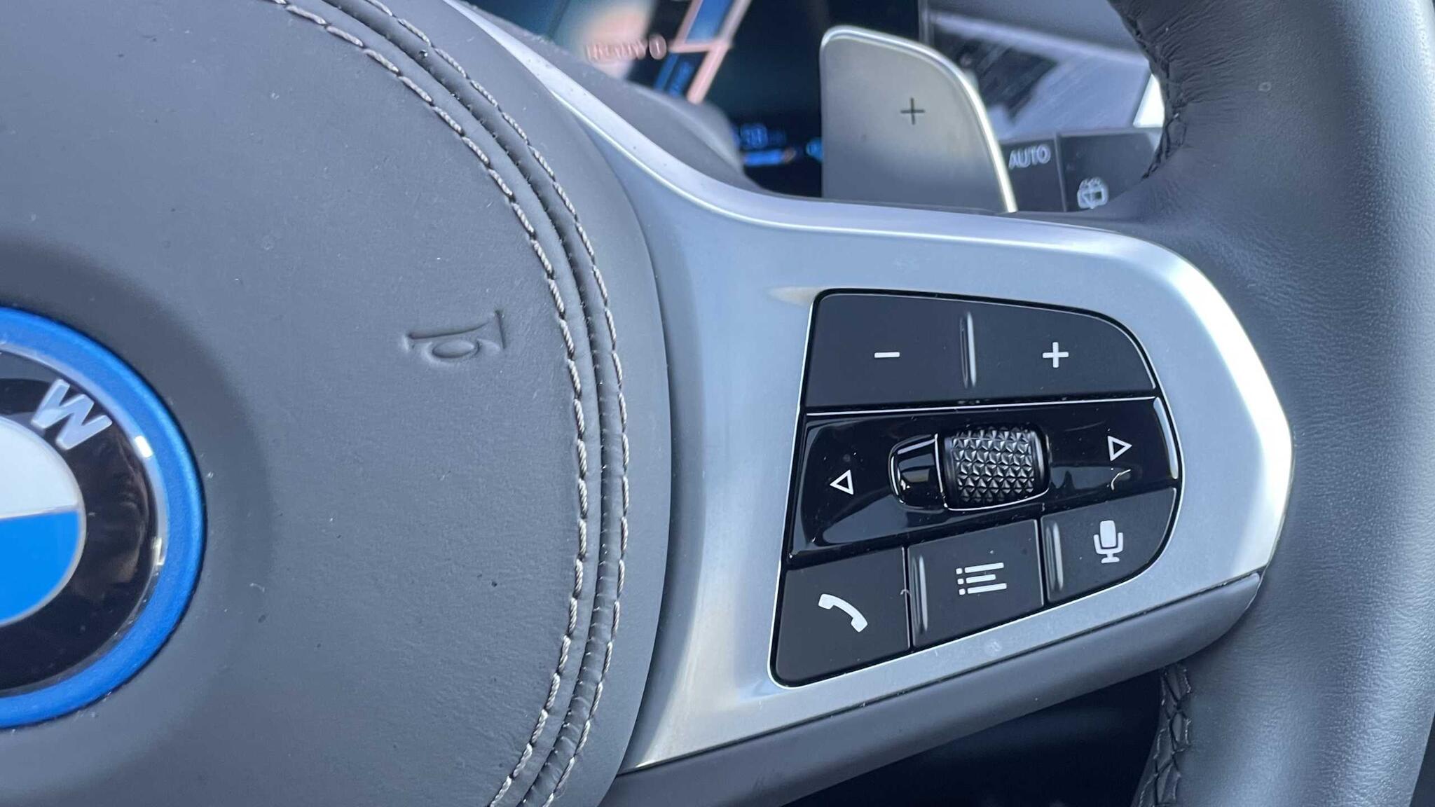 BMW X5 view 20