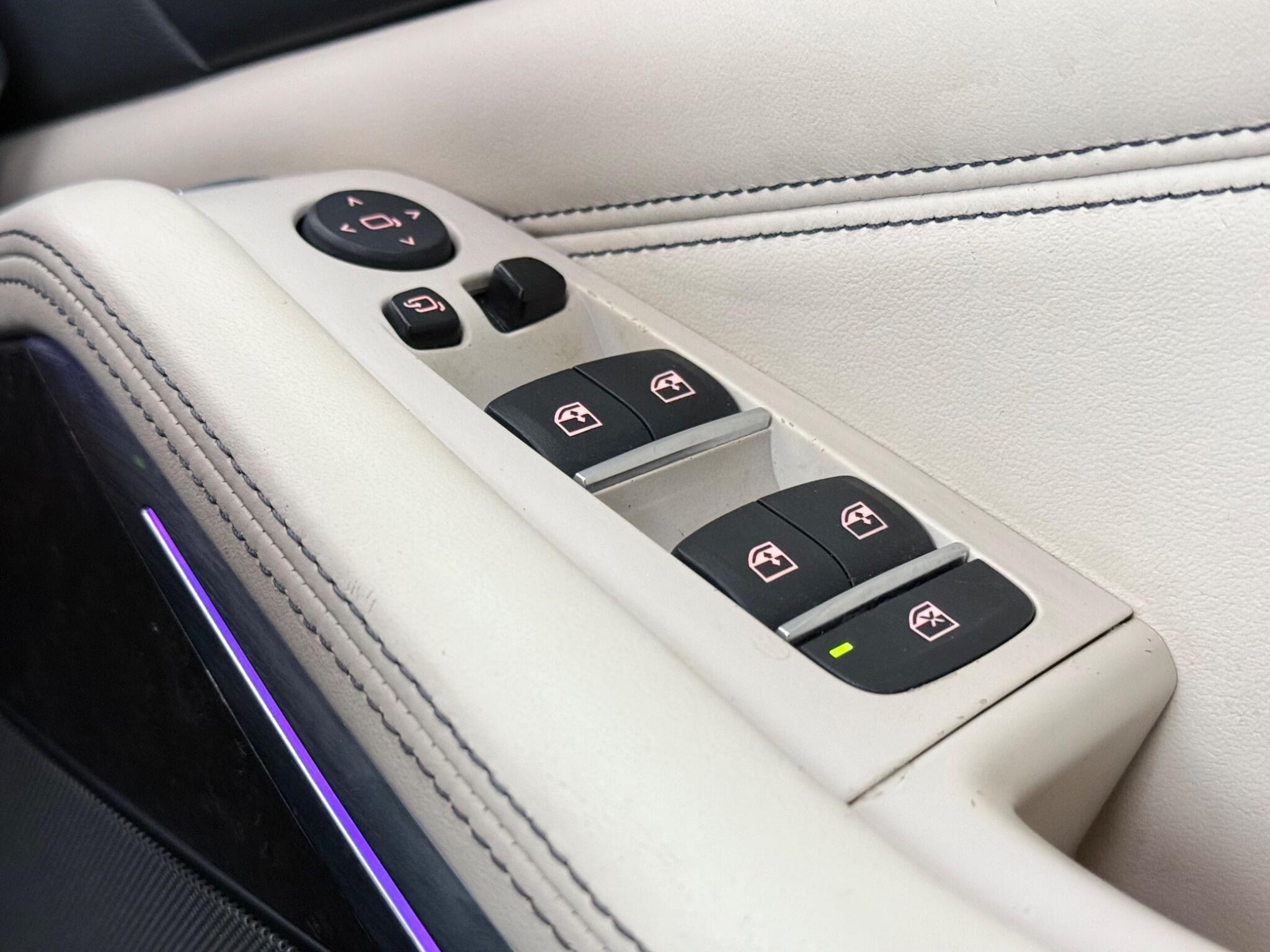 BMW X5 view 30