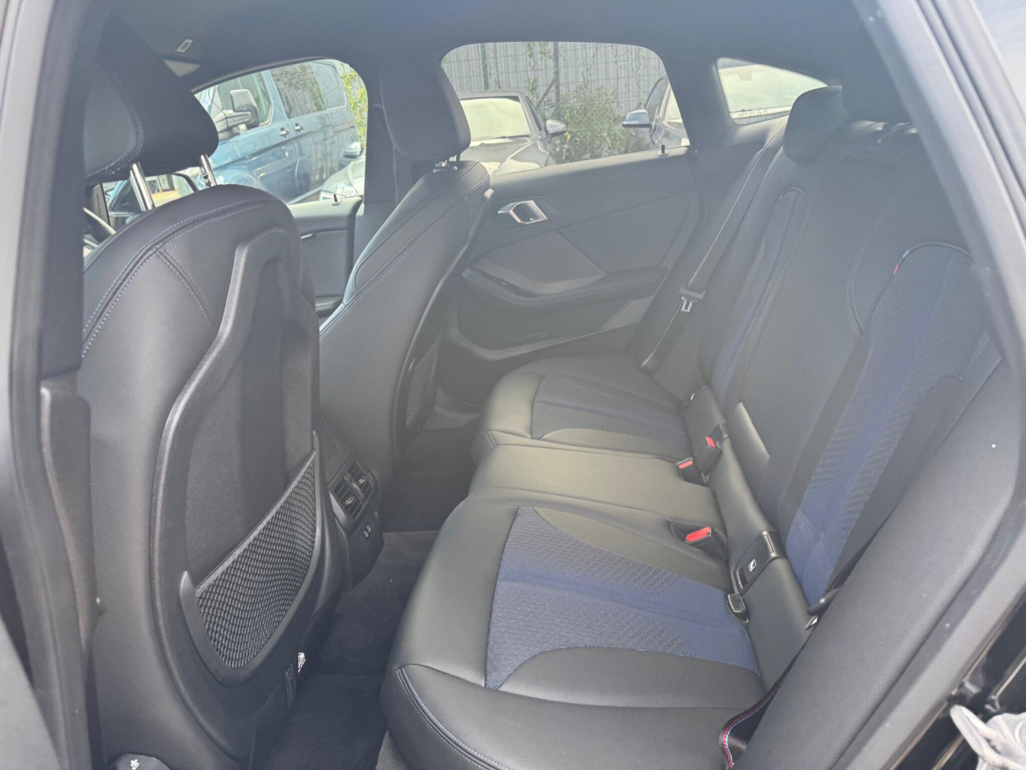 BMW 2 Series view 20
