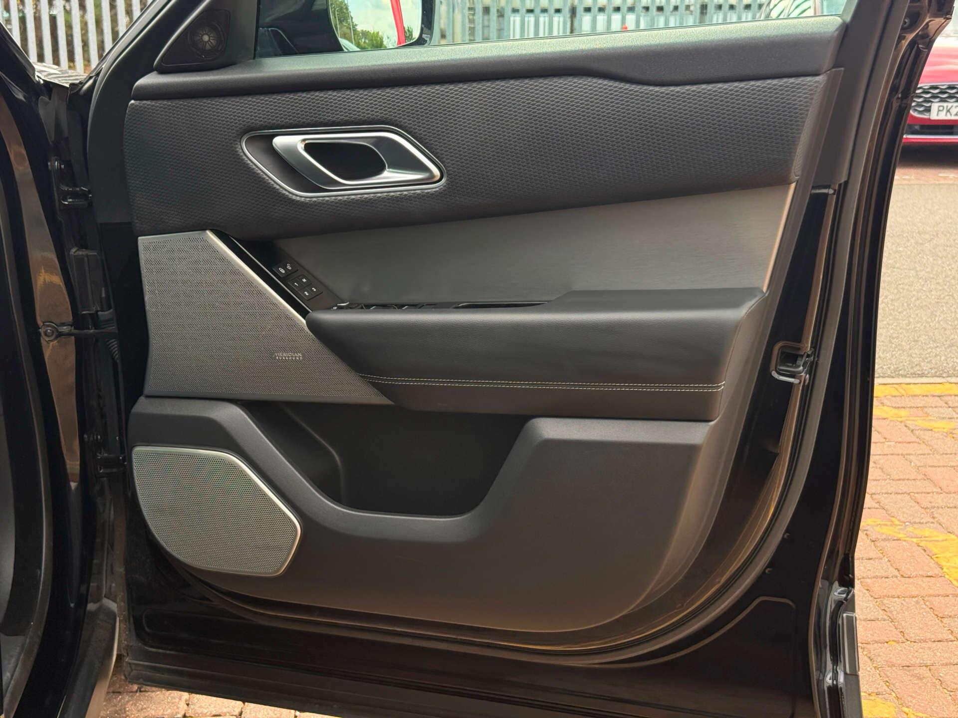 Land Rover Range Rover Velar view 23
