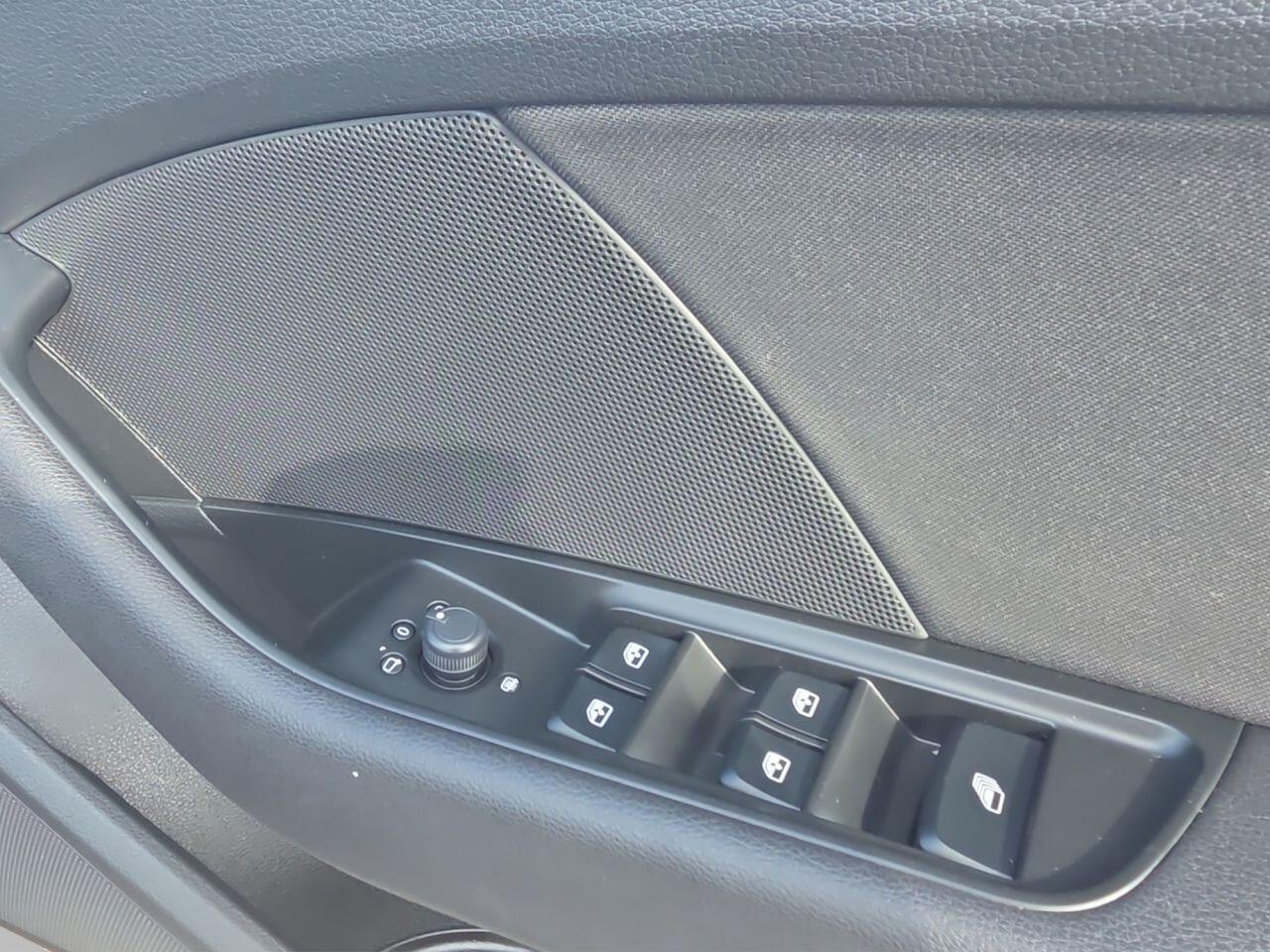 Audi A3 Cabriolet view 22