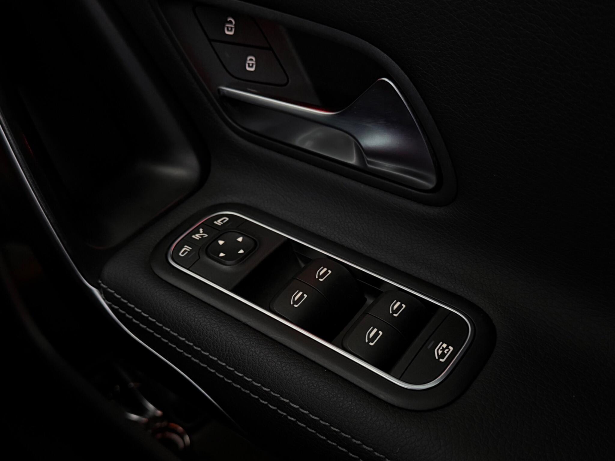 Mercedes-Benz Cla view 21