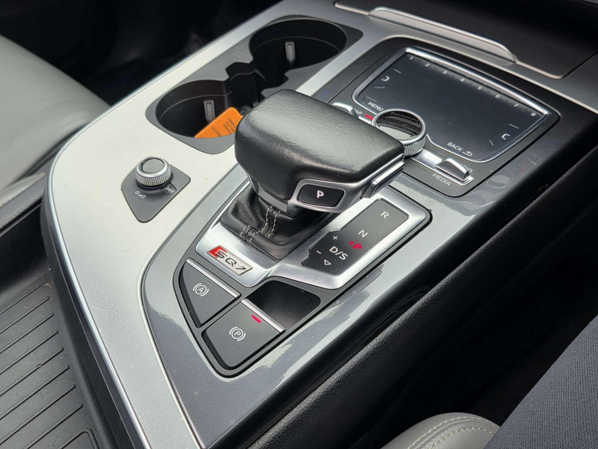 Audi SQ7 view 55