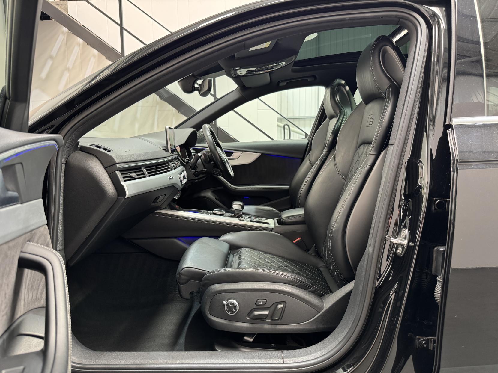Audi S4 Avant view 49