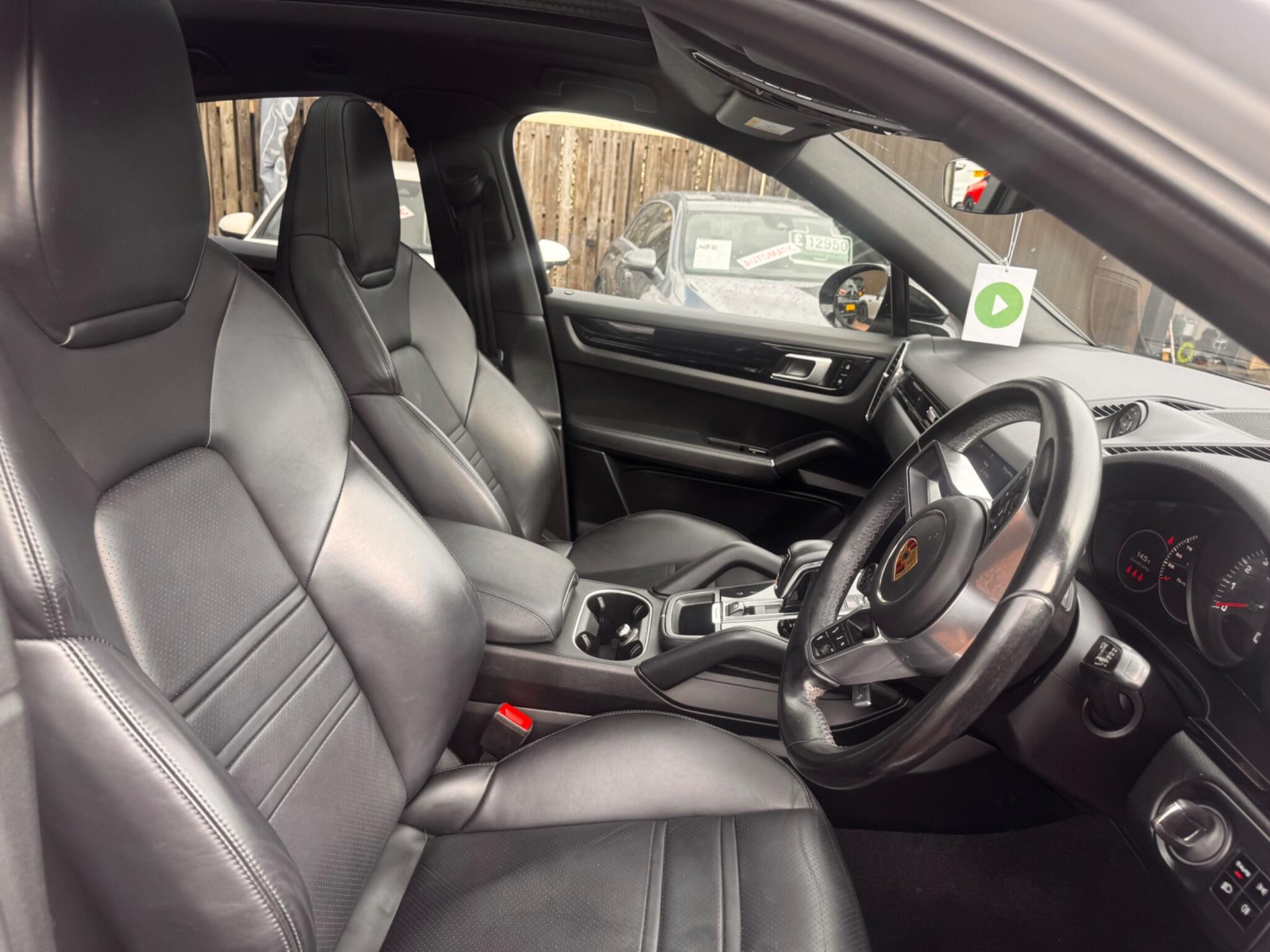 Porsche Cayenne view 19