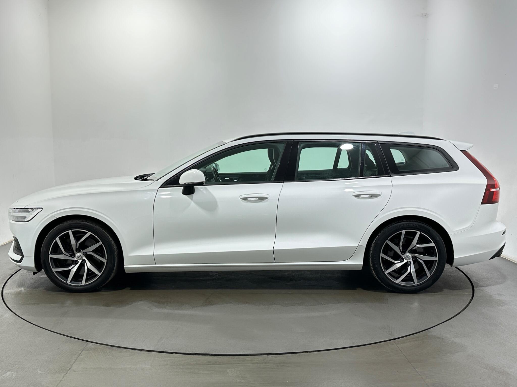 Volvo V60 view 5