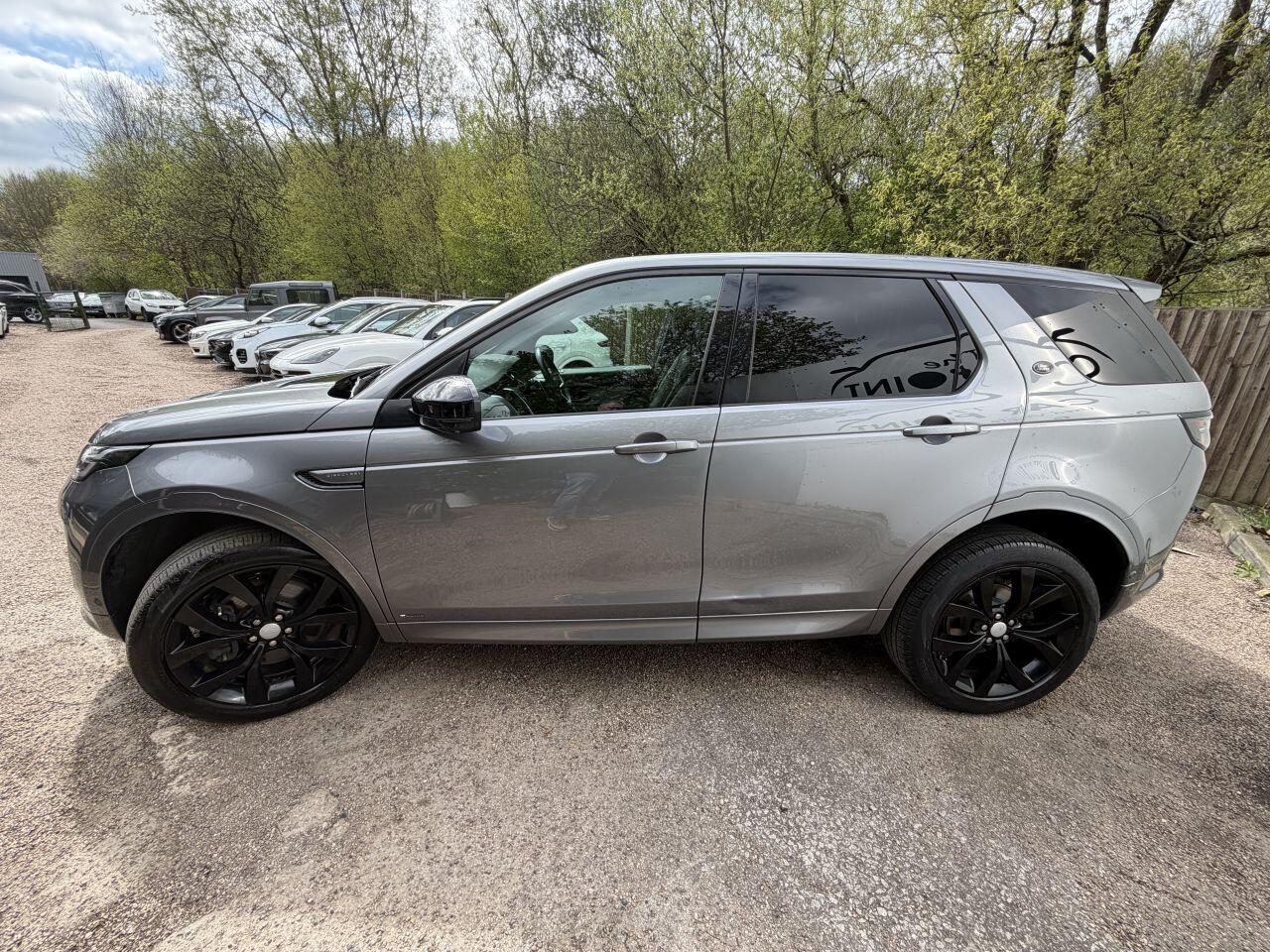 Land Rover Discovery Sport view 13