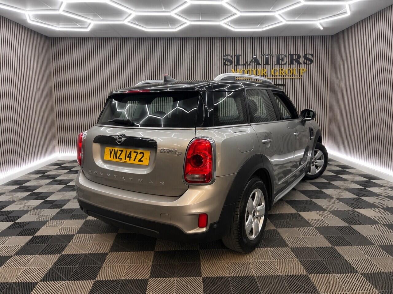 Mini Countryman view 24