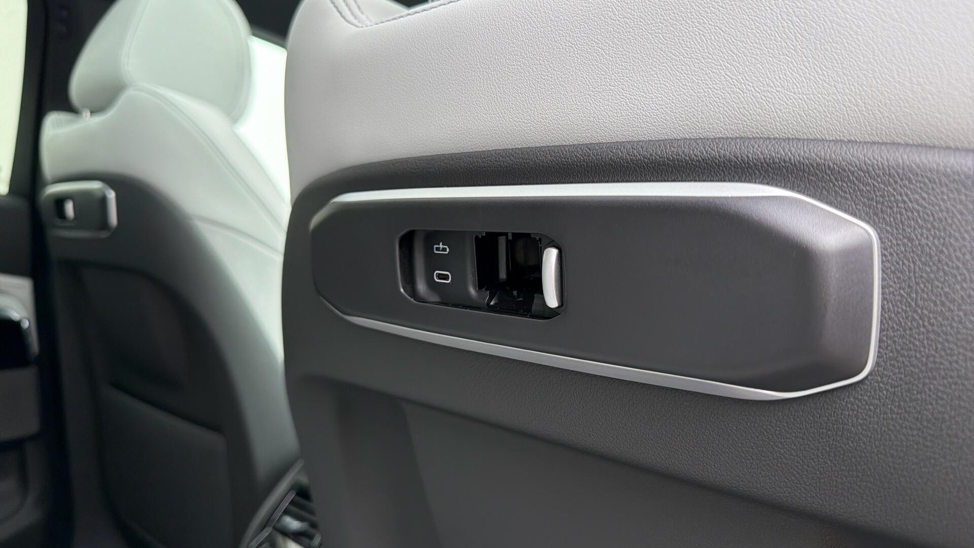 BMW X6 view 31