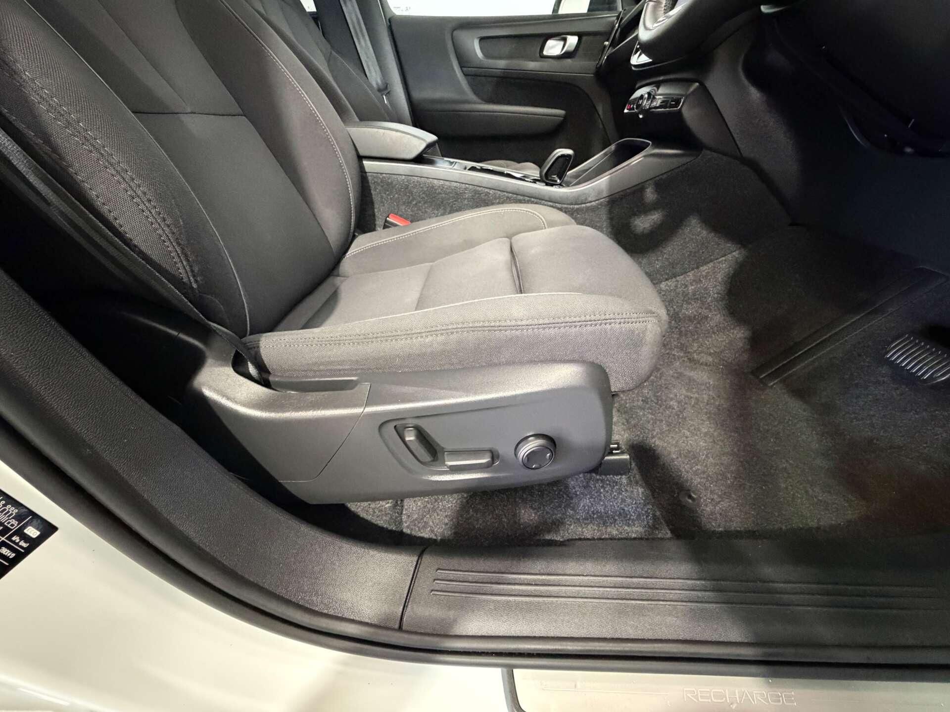 Volvo XC40 view 20