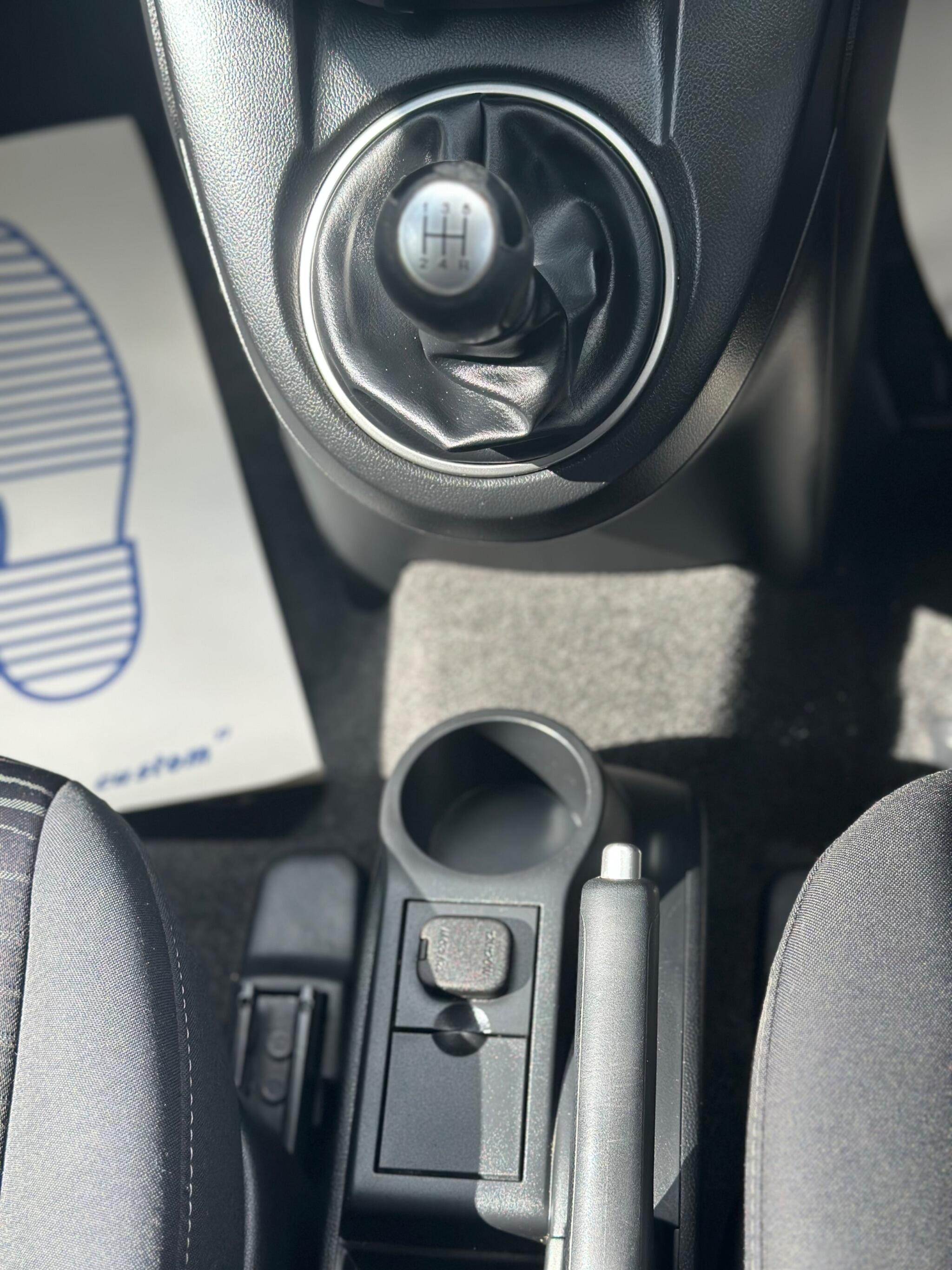 Mazda Mazda2 view 39