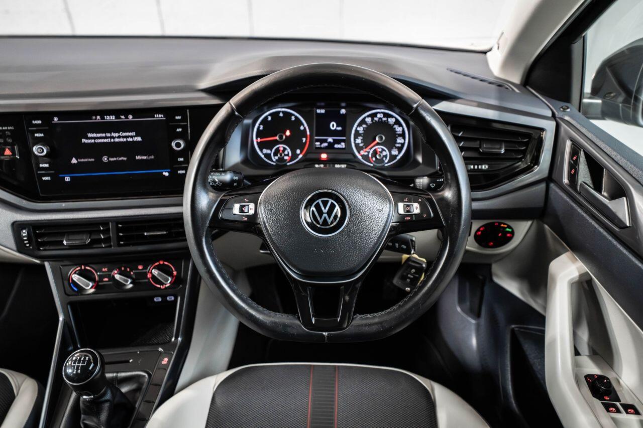 Volkswagen Polo view 29