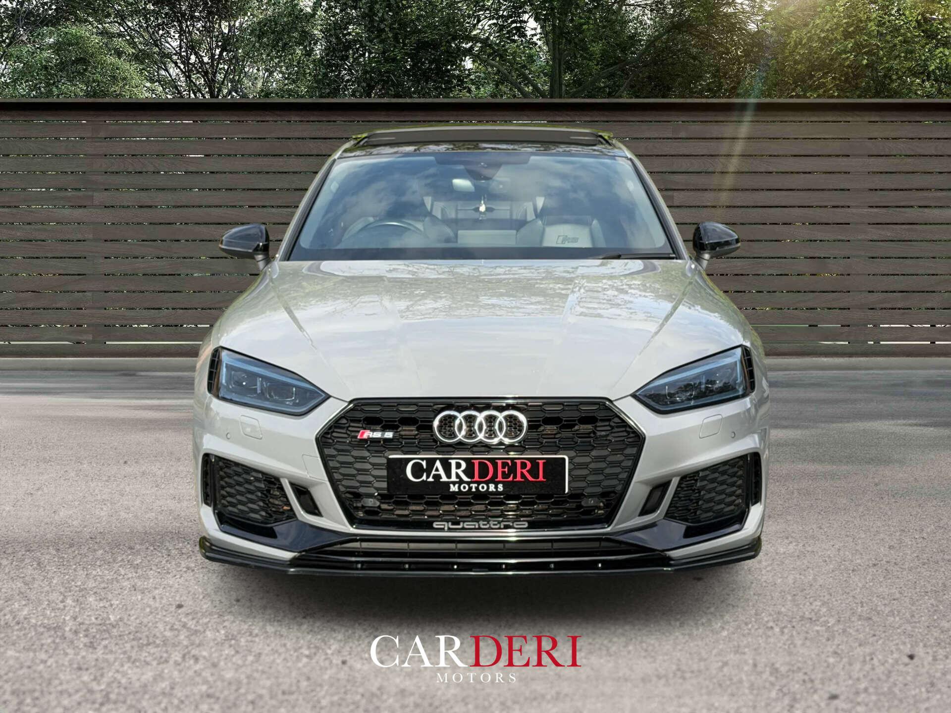 Audi RS5 view 9