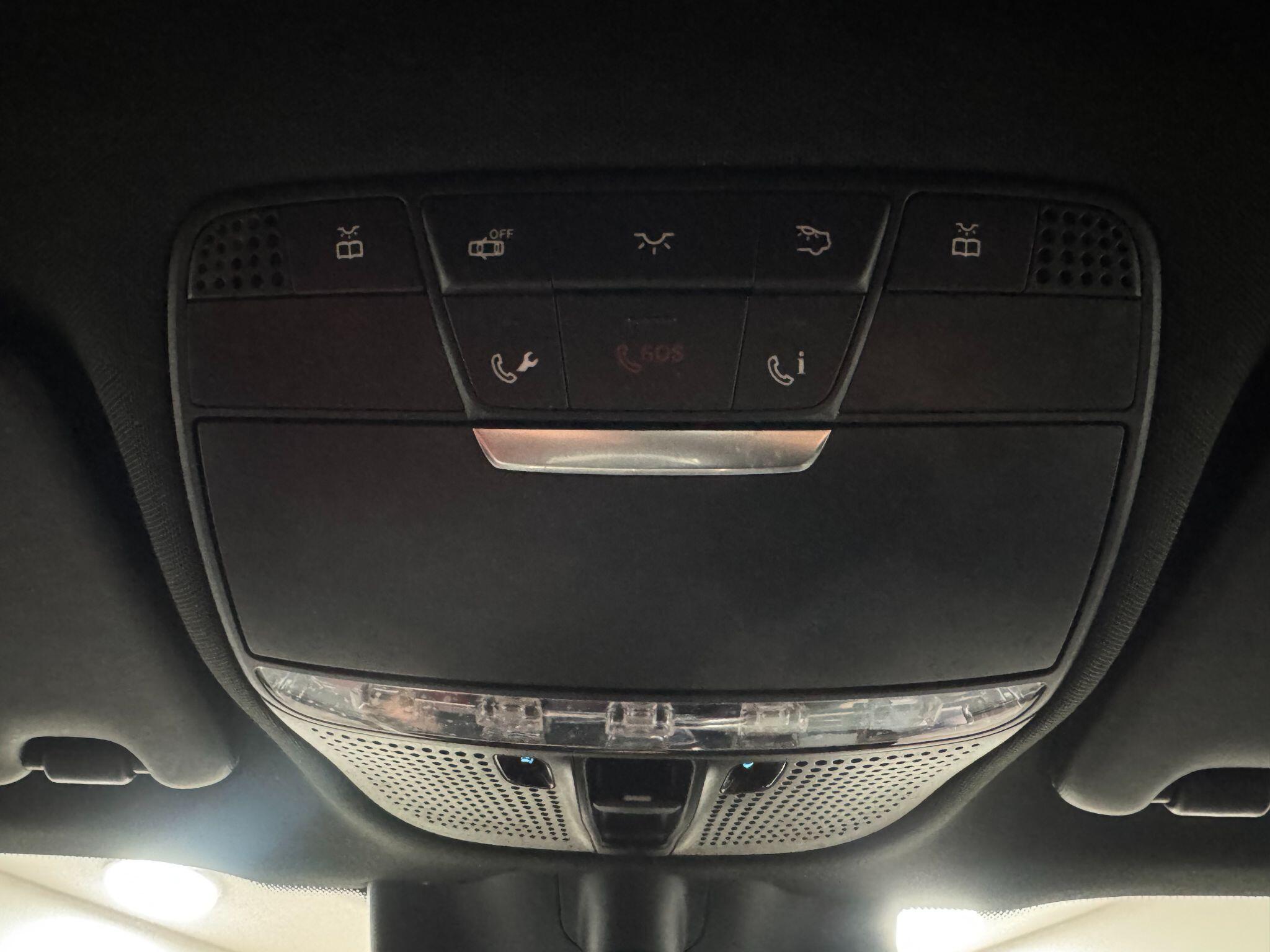 Mercedes-Benz GLC view 37