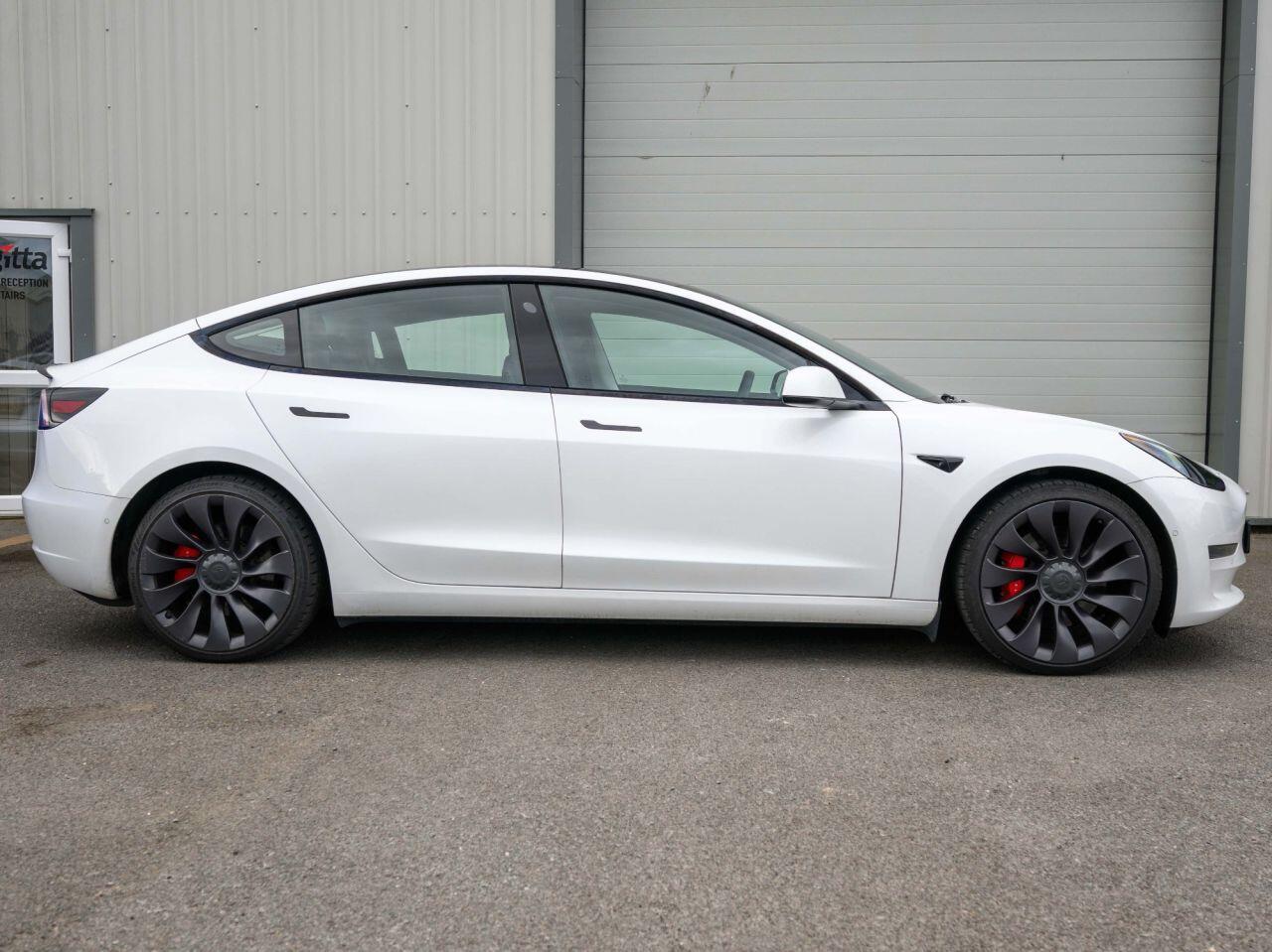 Tesla Model 3 view 5