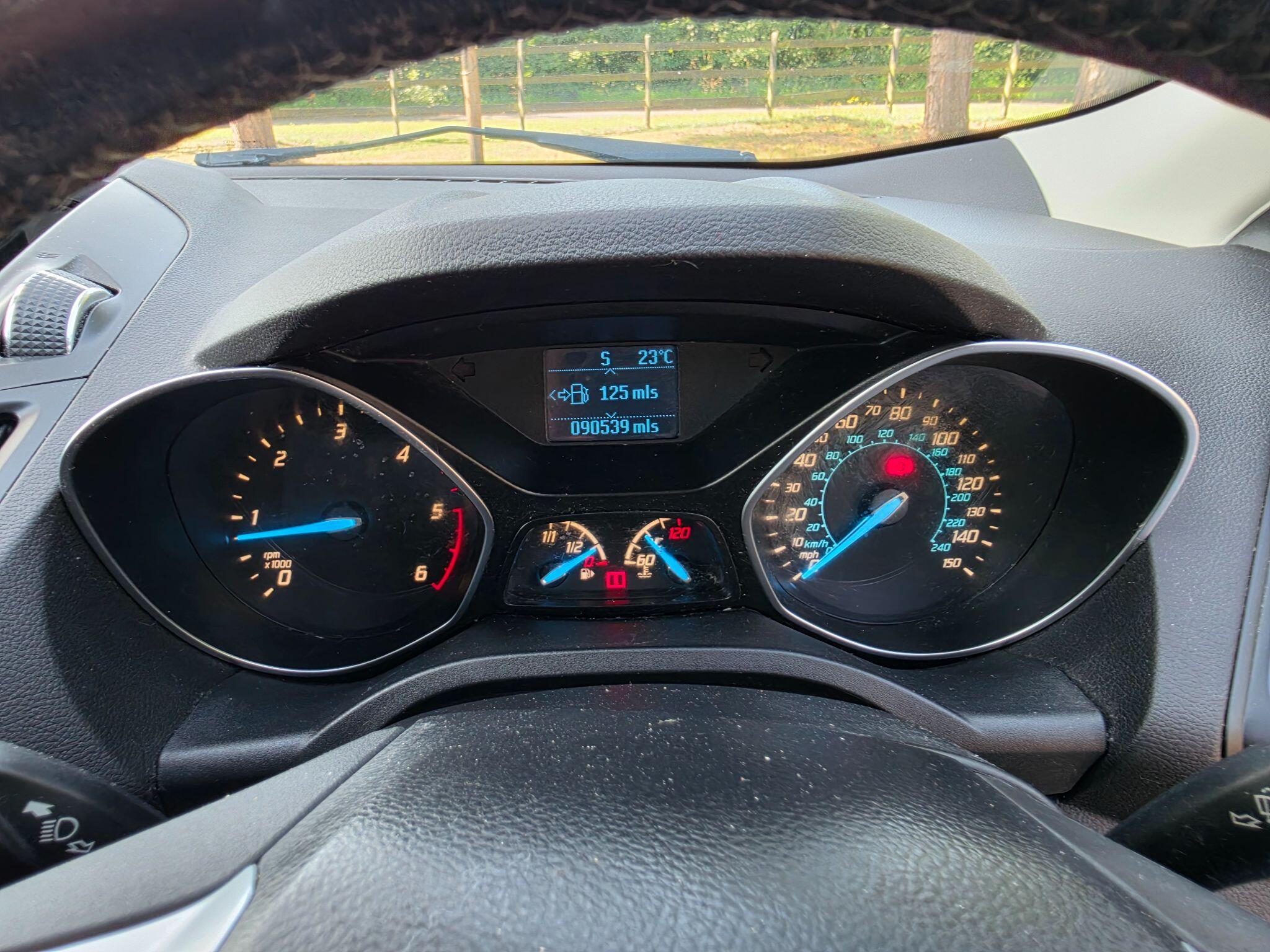 Ford Kuga view 26