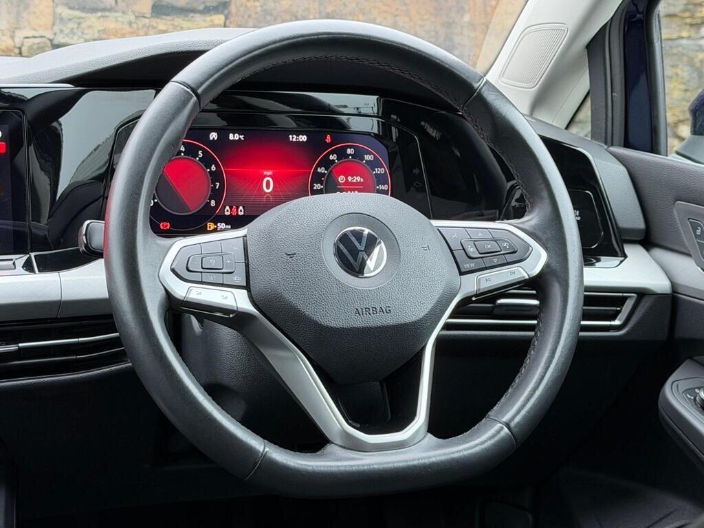 Volkswagen Golf view 24