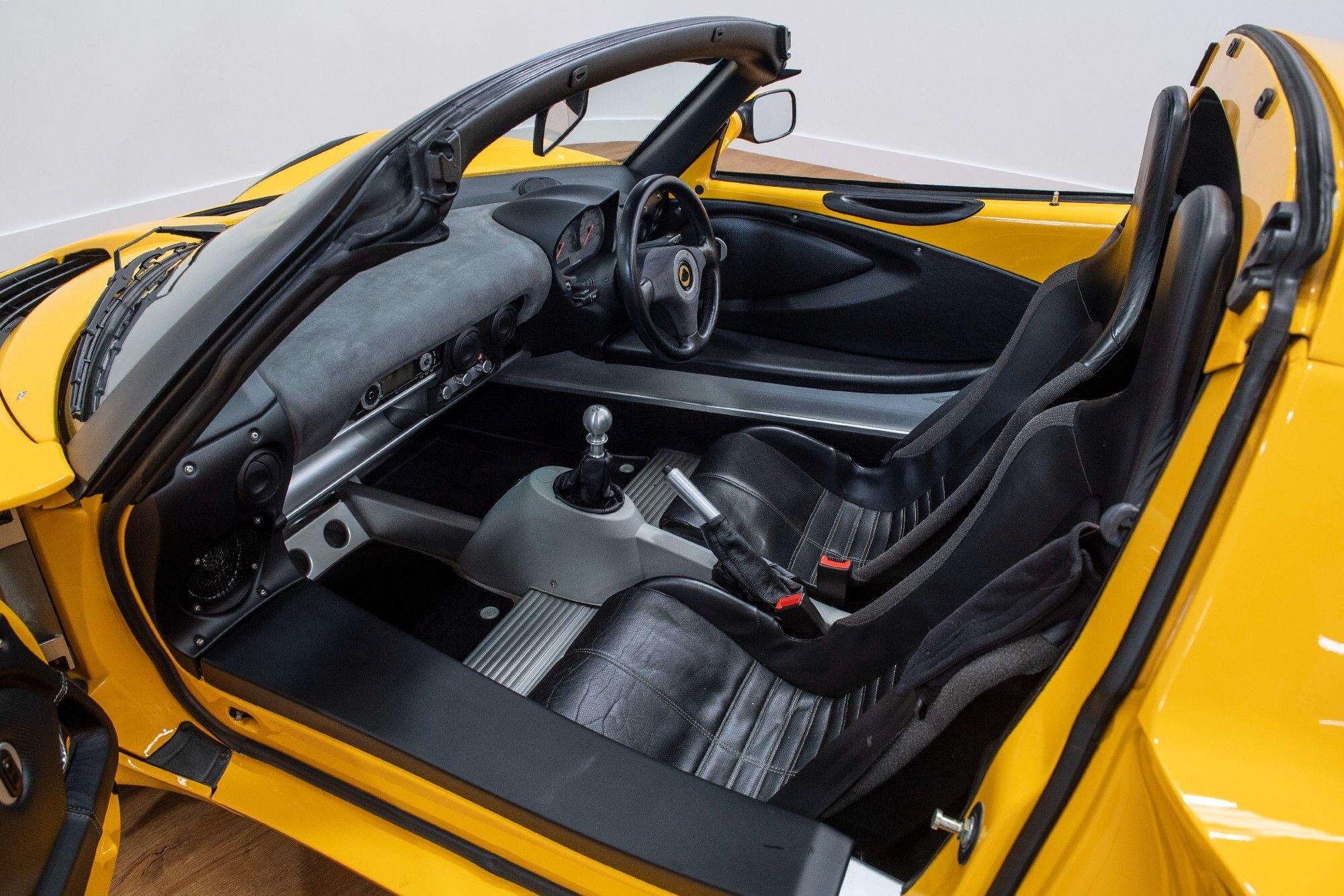 Lotus Elise view 19