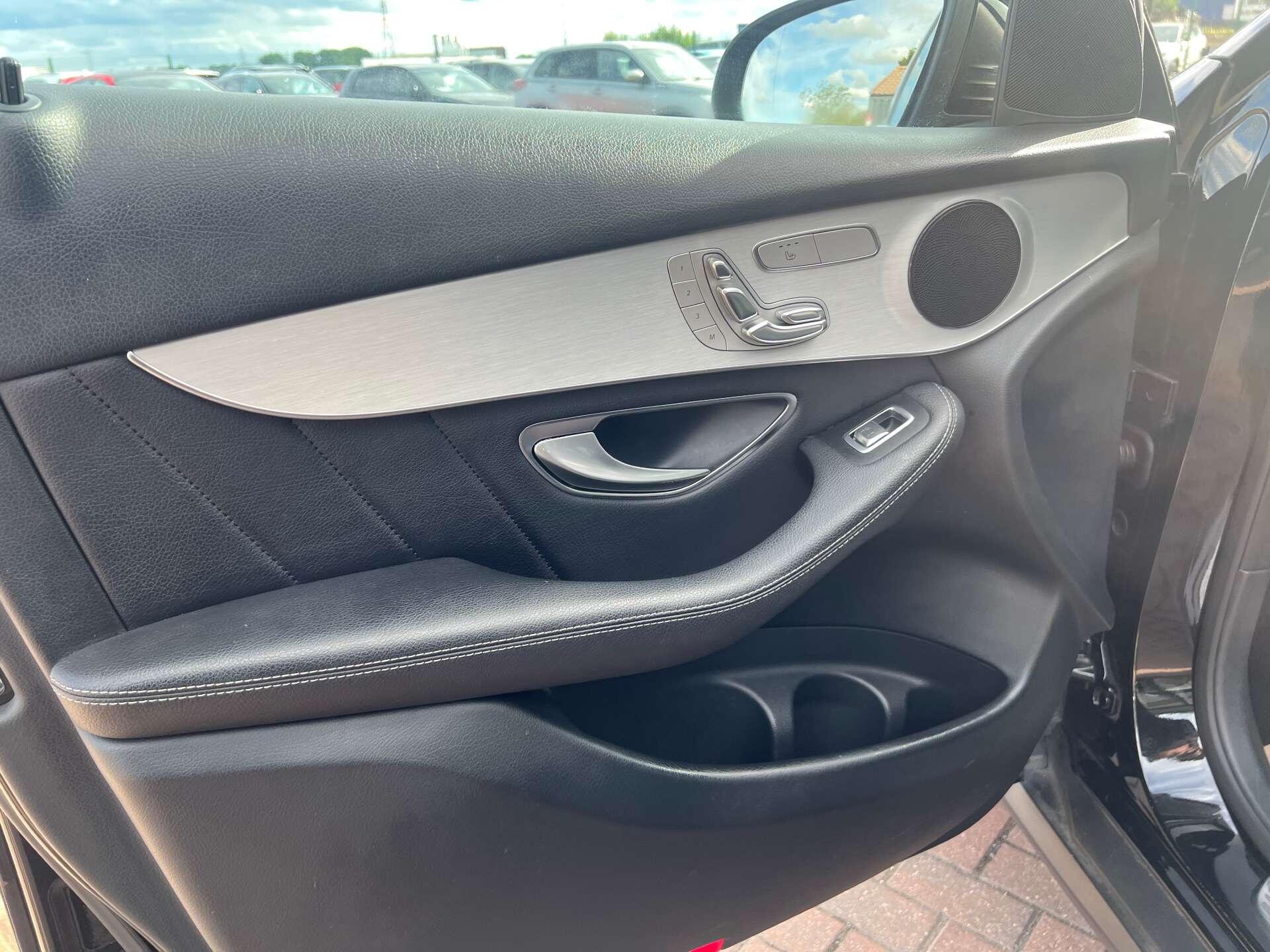 Mercedes-Benz GLC view 57