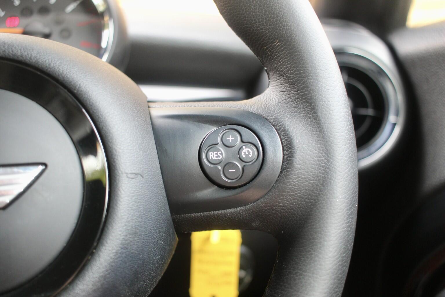 MINI Coupe view 19