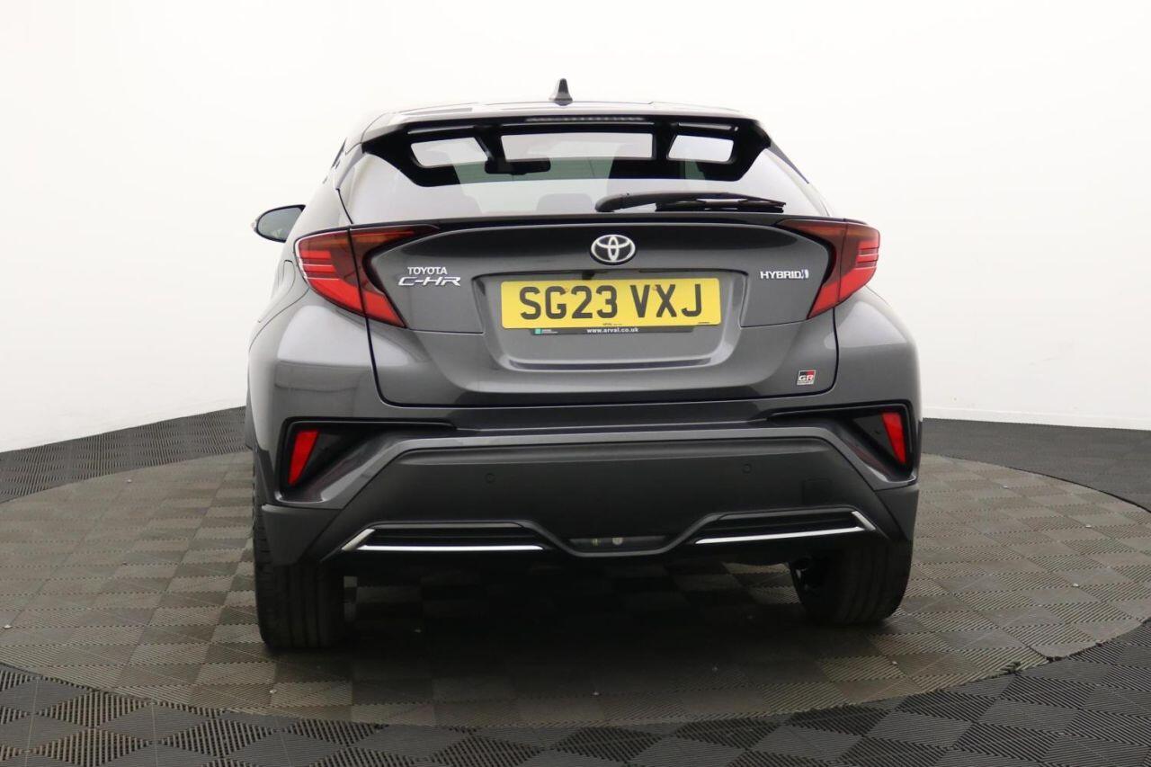 Toyota C-HR view 6