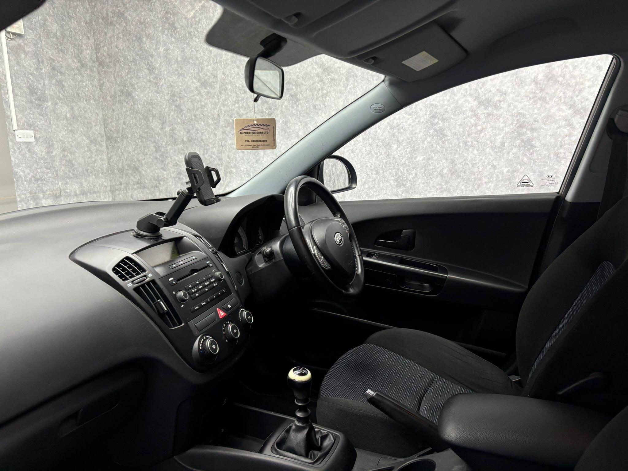 Kia Ceed view 7