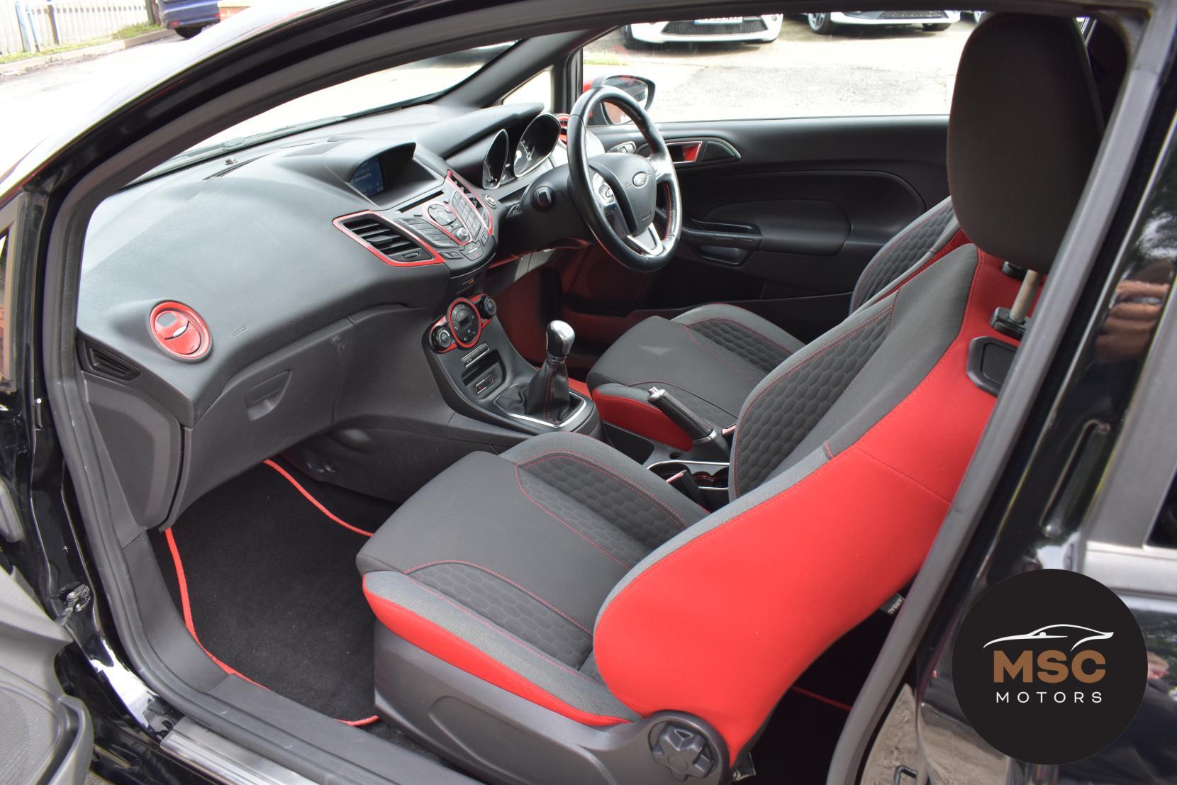 Ford Fiesta view 33