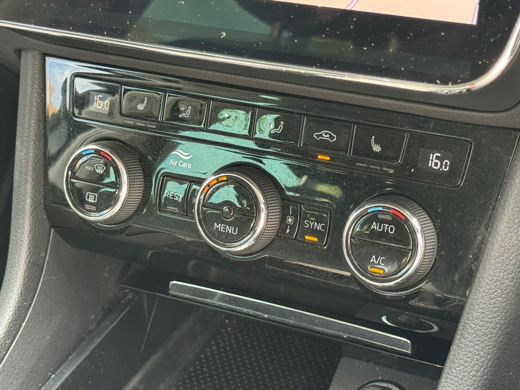 Skoda Superb view 52