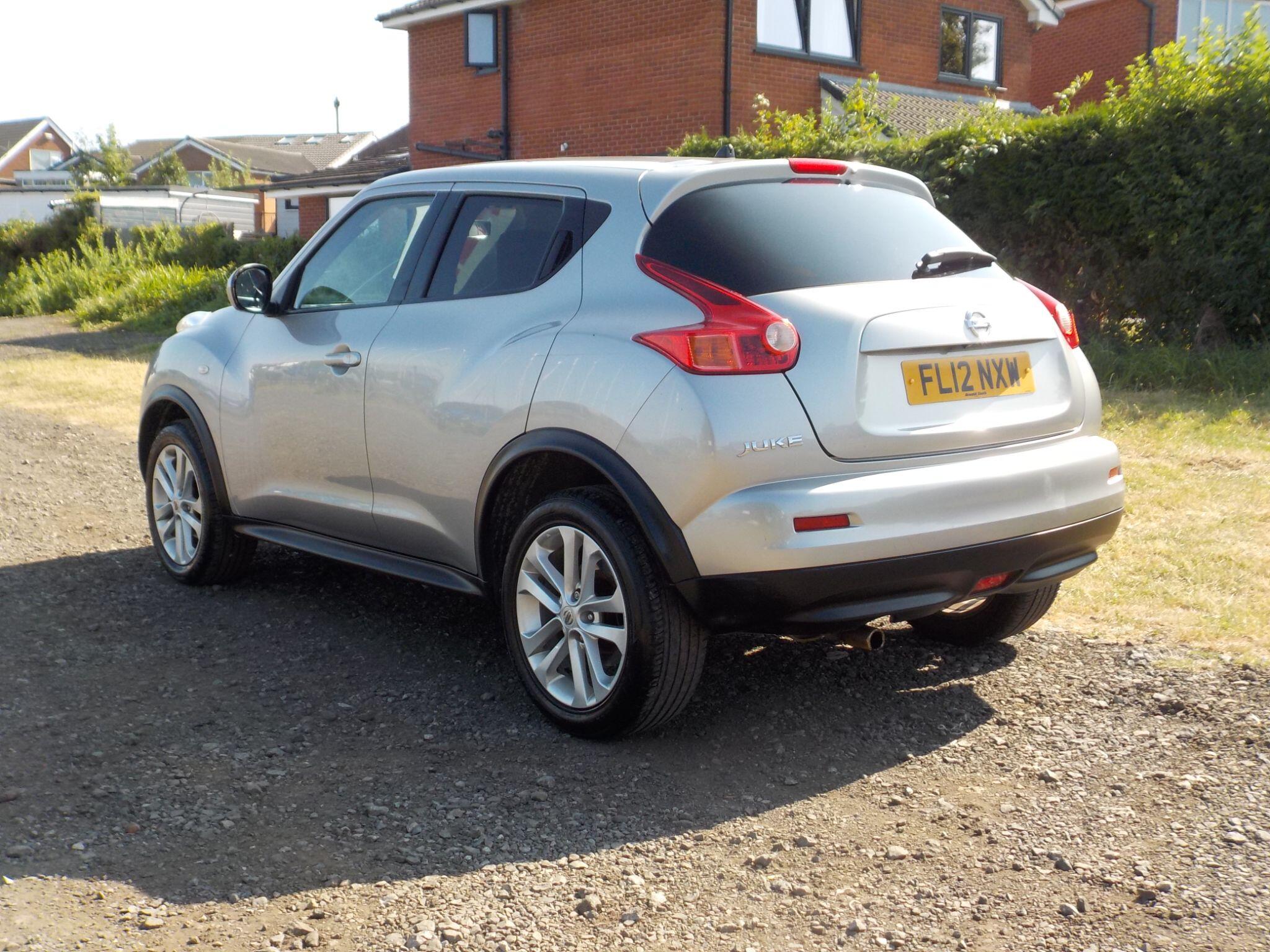 Nissan Juke 1.6 Acenta Premium Euro 5 (s/s) 5dr