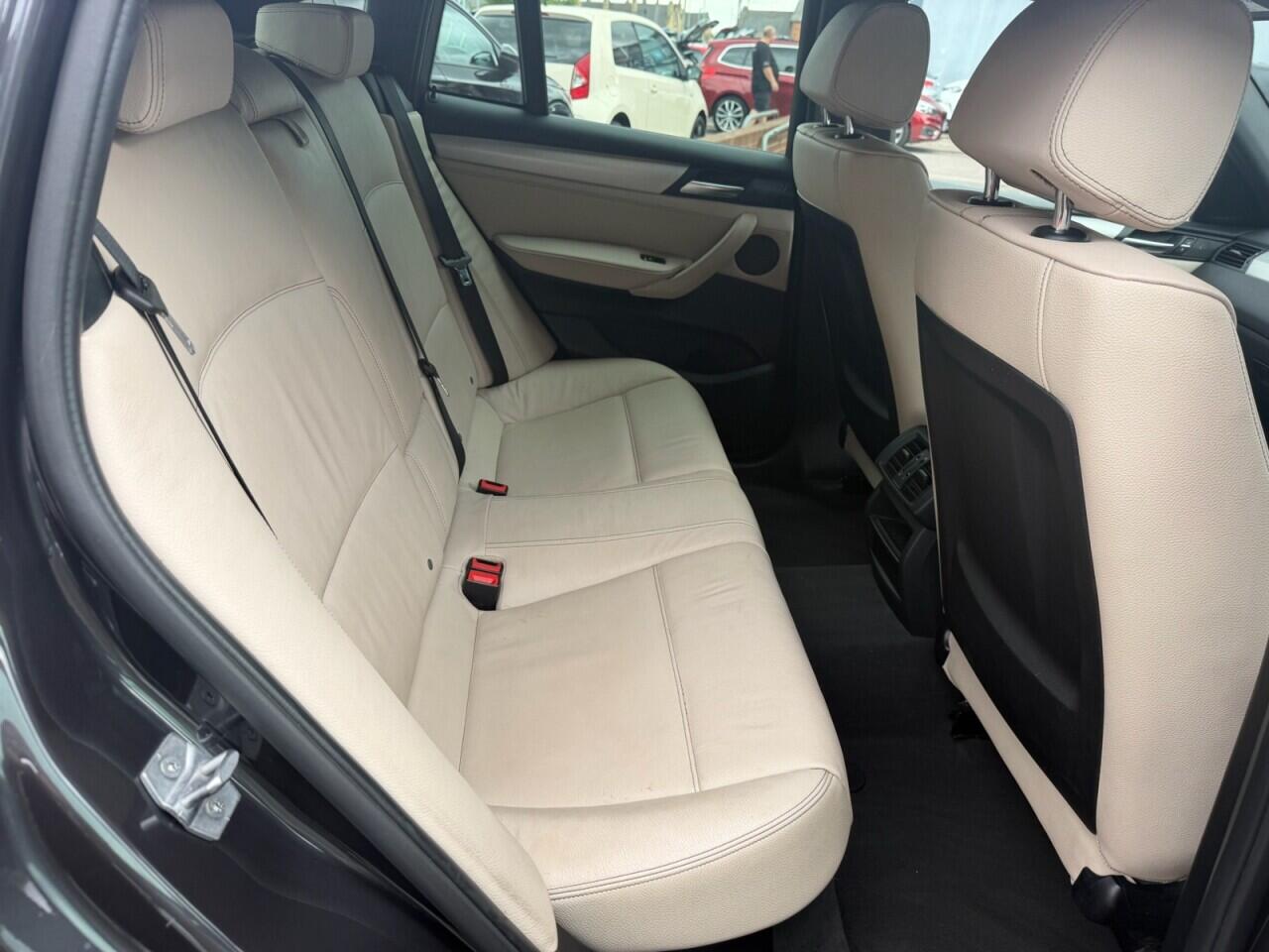 BMW X4 view 23