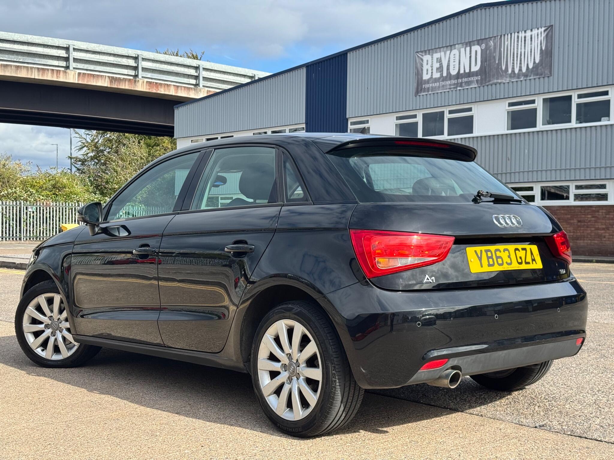 Audi A1 view 8