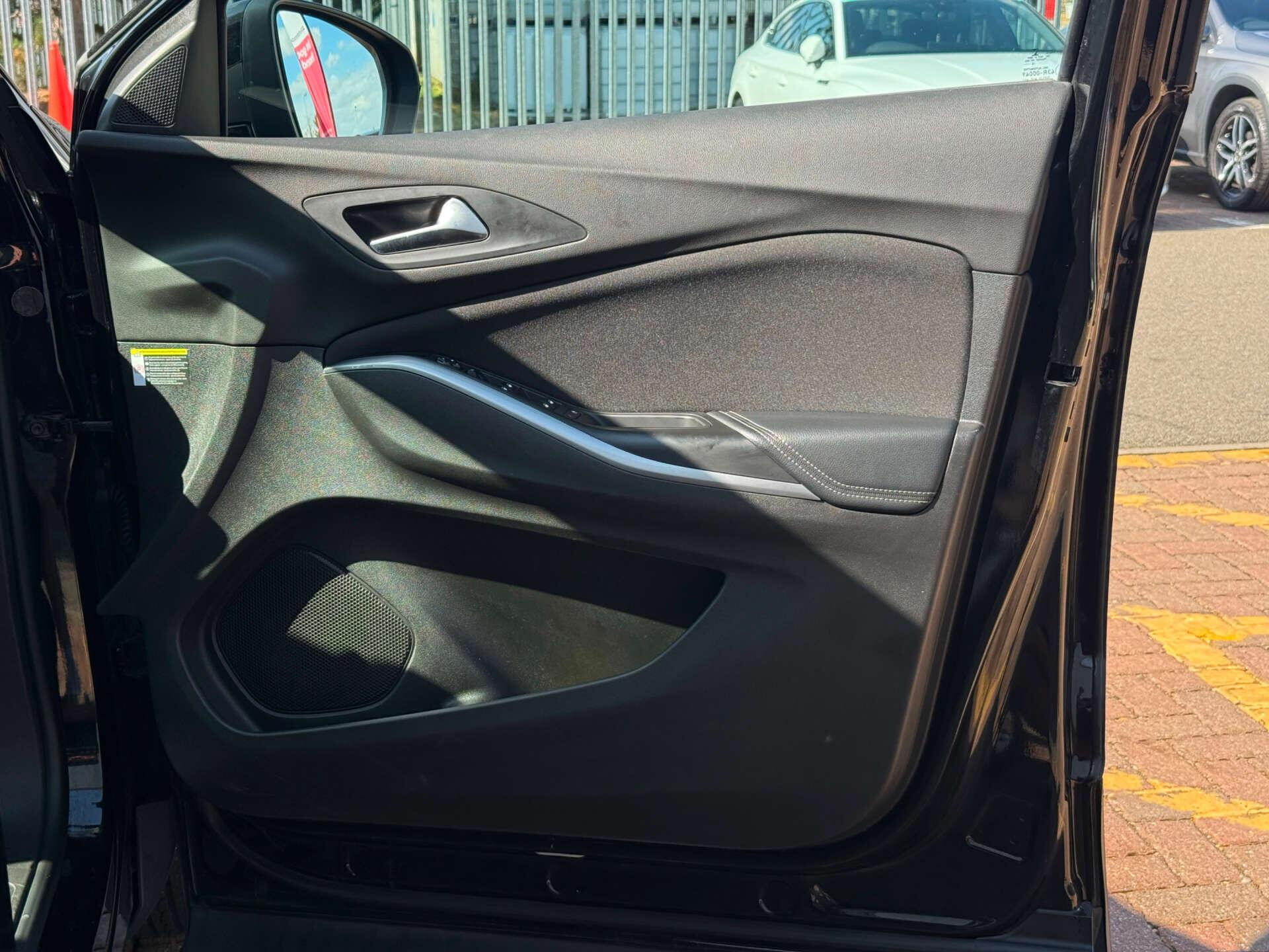 Vauxhall Grandland X view 26