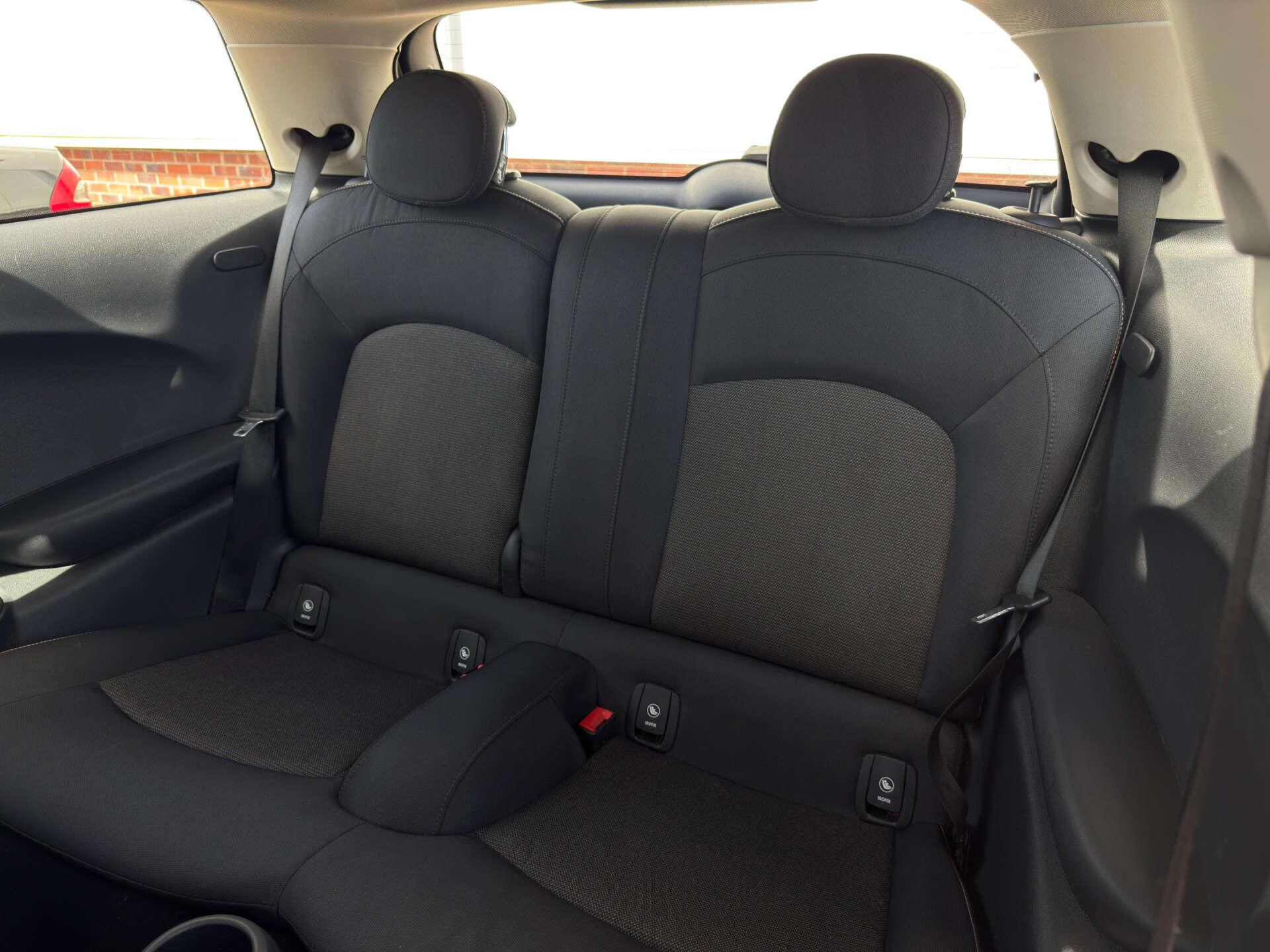 Mini Cooper view 31